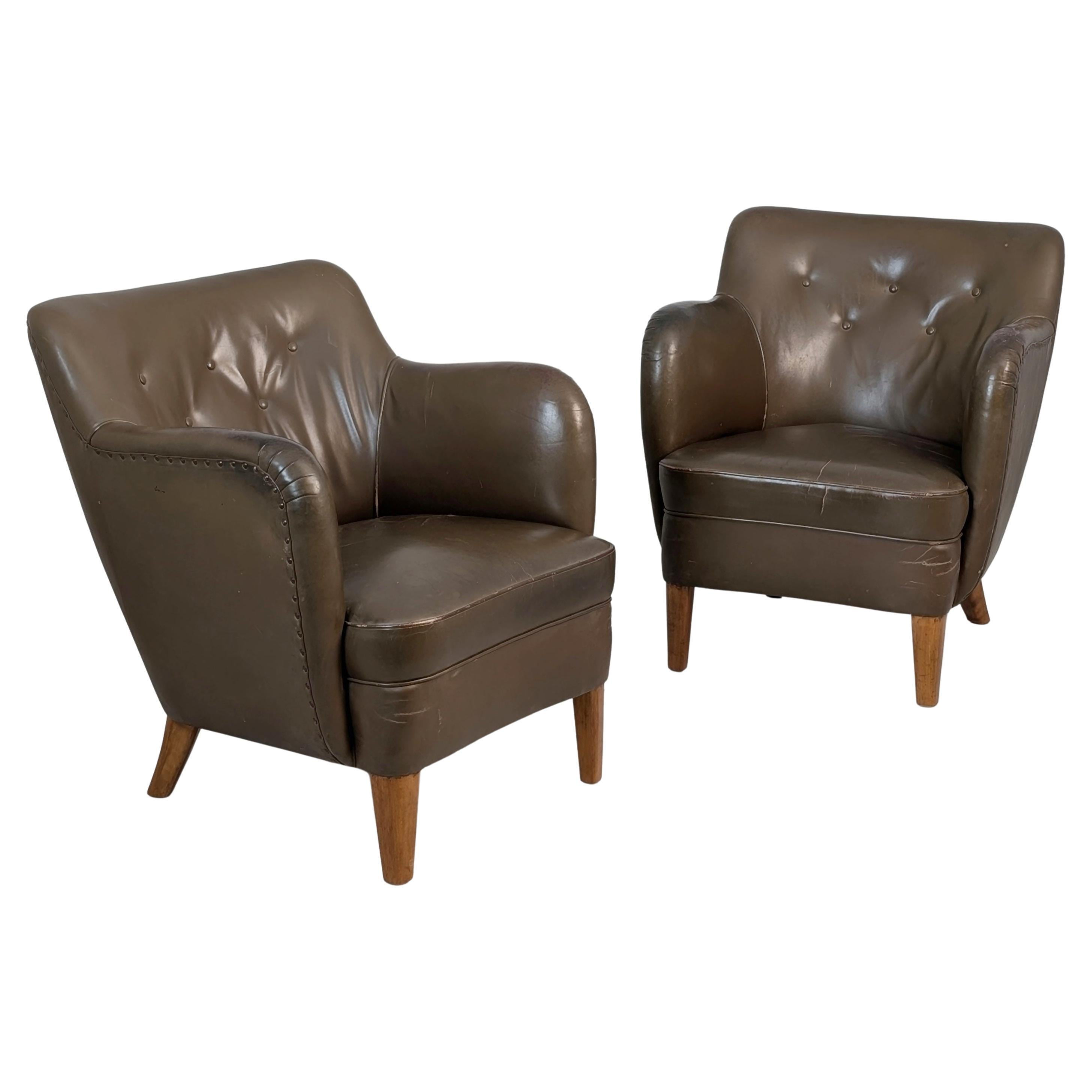 A Pair of Mid-Century Finnish Armchairs in Brown Leather, 1940s