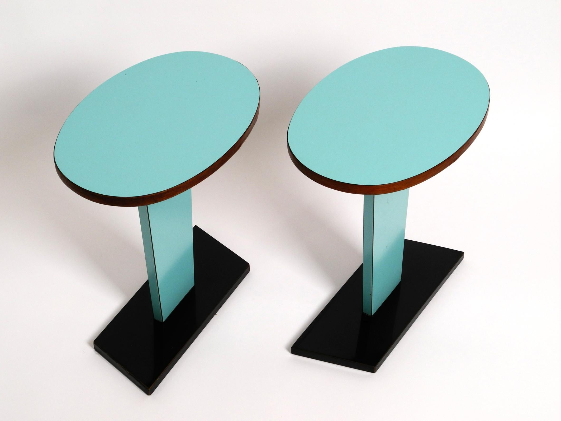 Pair of Mid-Century Italian Side Tables Covered in Black and Turquoise Formica In Good Condition In München, DE