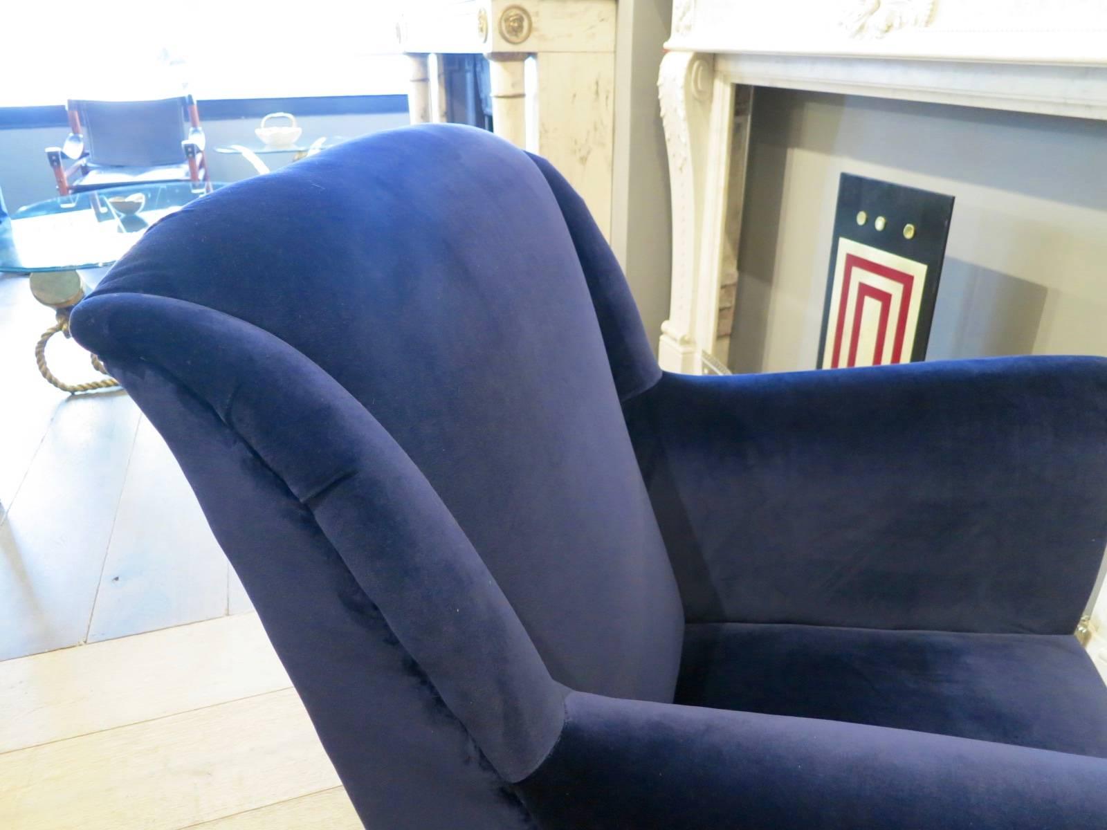 Pair of Midcentury Italian Velvet Armchairs 1