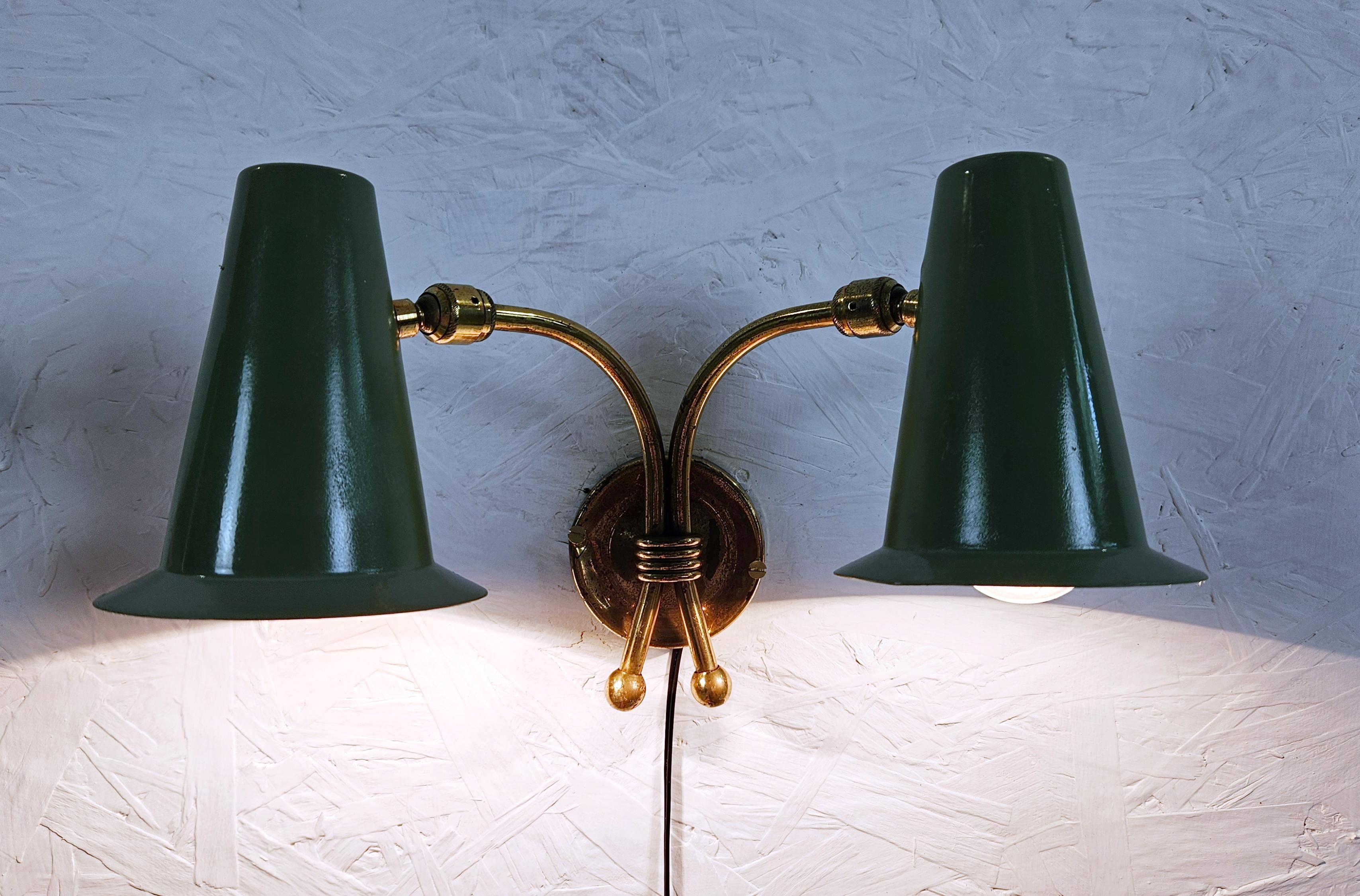 A Pair of Mid Century Italian Wall Sconces For Sale 4