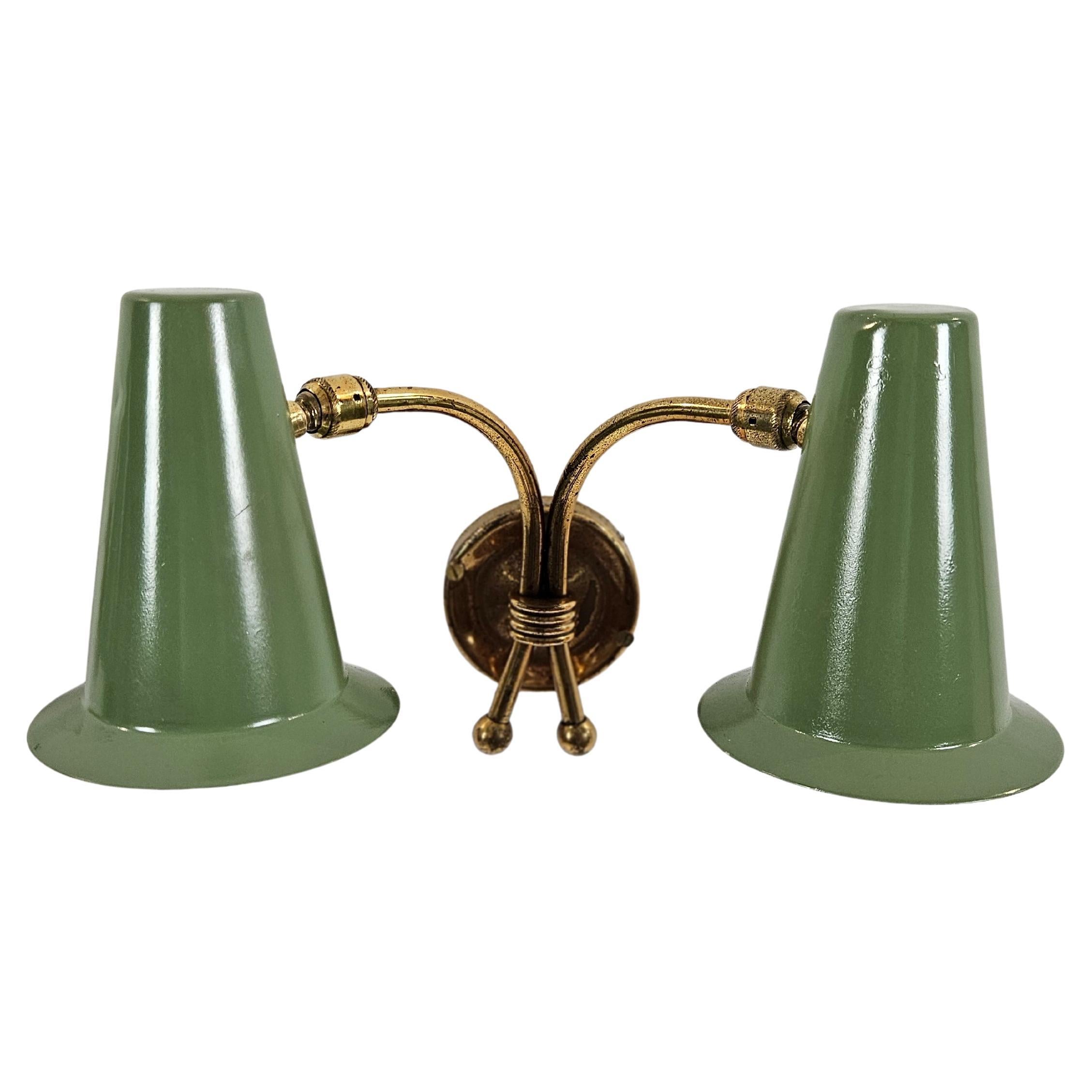 A Pair of Mid Century Italian Wall Sconces In Good Condition For Sale In Albano Laziale, Rome/Lazio
