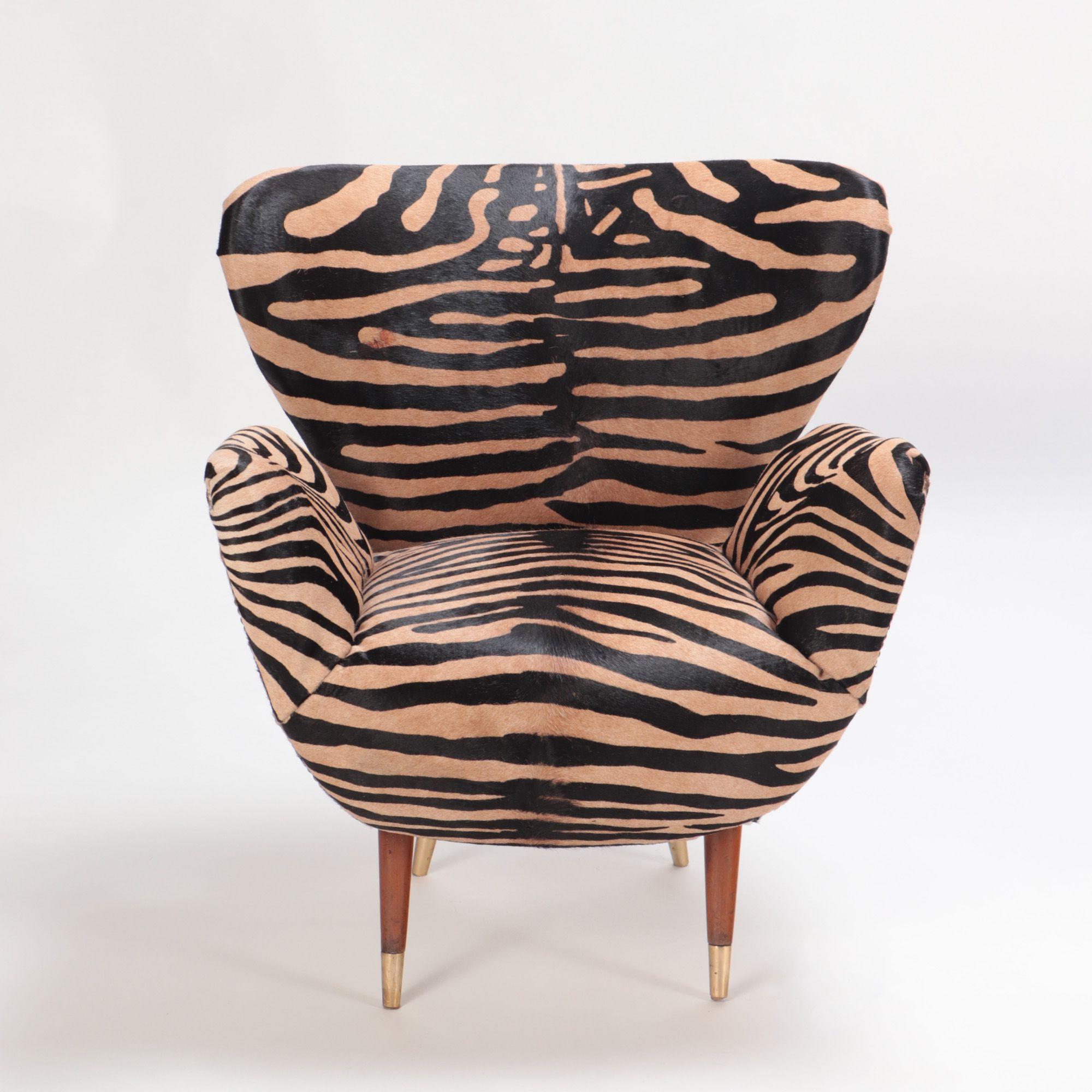 Pareja de sillones reclinables italianos de mediados de siglo con estampado de cebra, hacia 1950. Moderno de mediados de siglo en venta