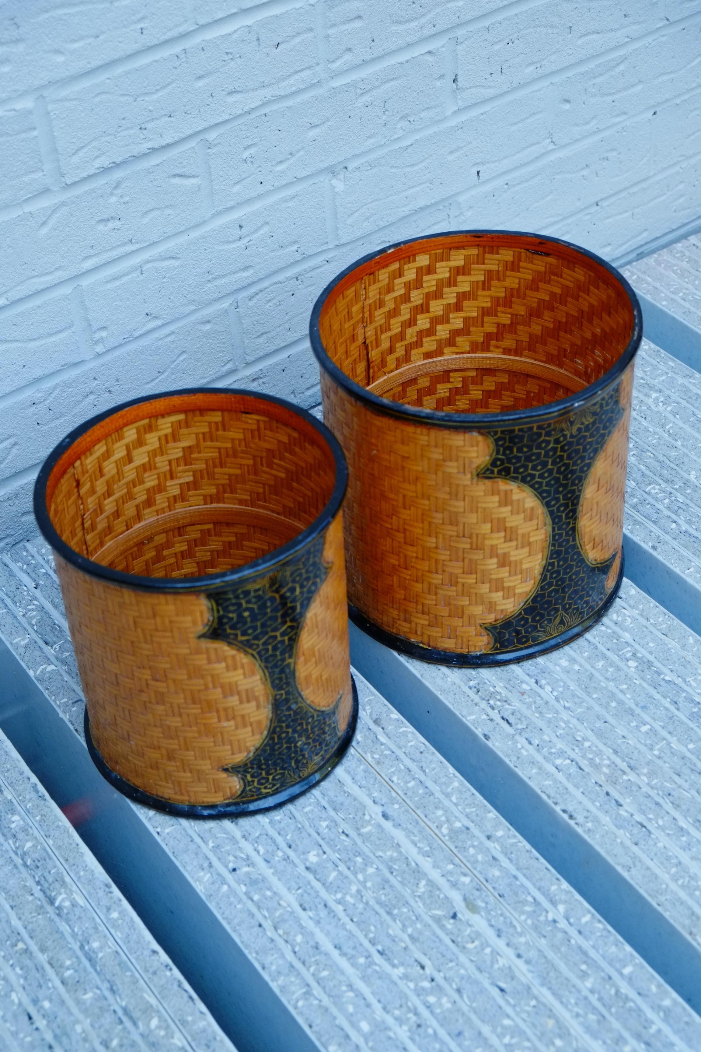 Late 20th Century Pair of Midcentury Lacquered Rattan Paper Baskets  For Sale
