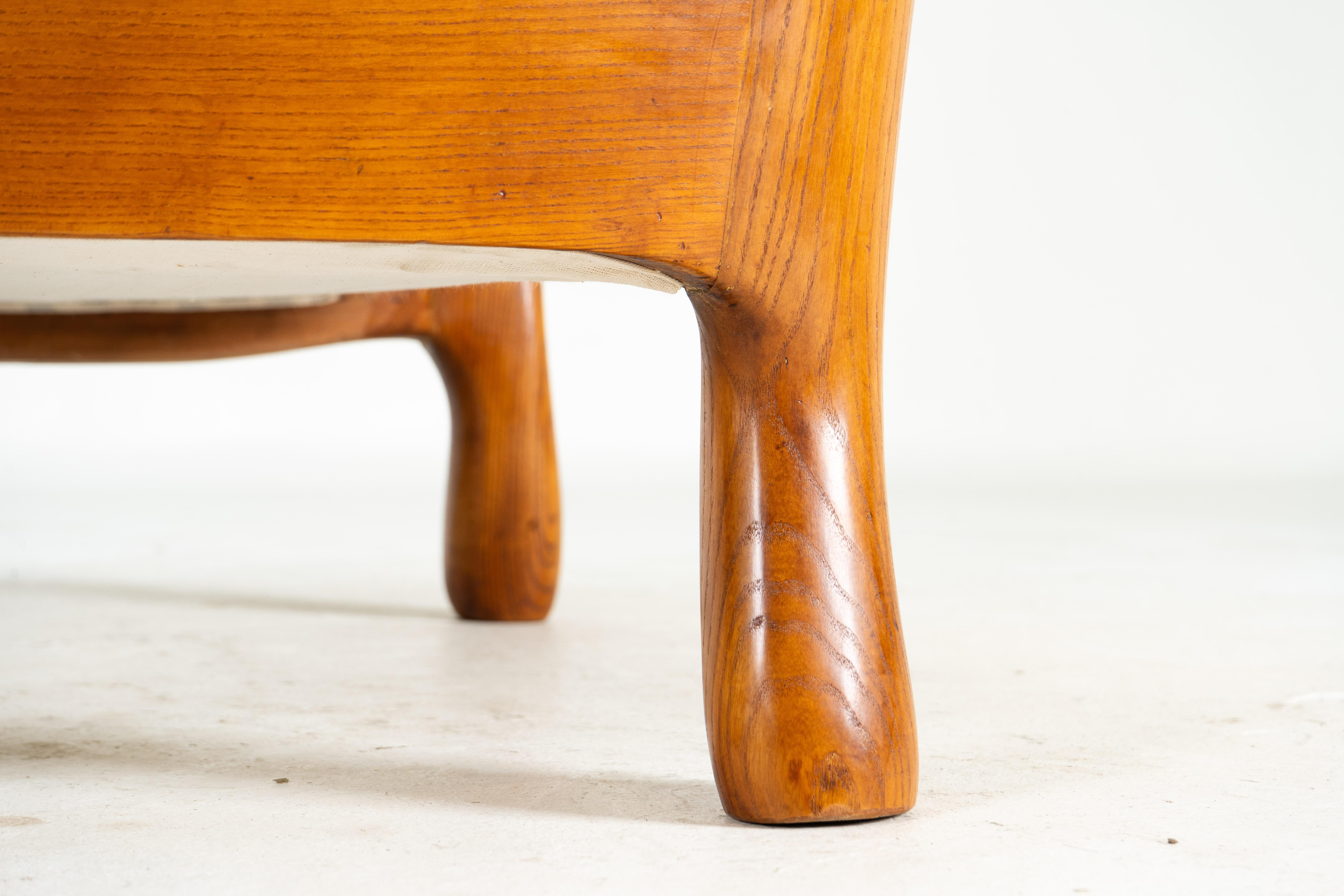 Paire de chaises longues du milieu du siècle avec accoudoirs en Wood Wood en vente 4