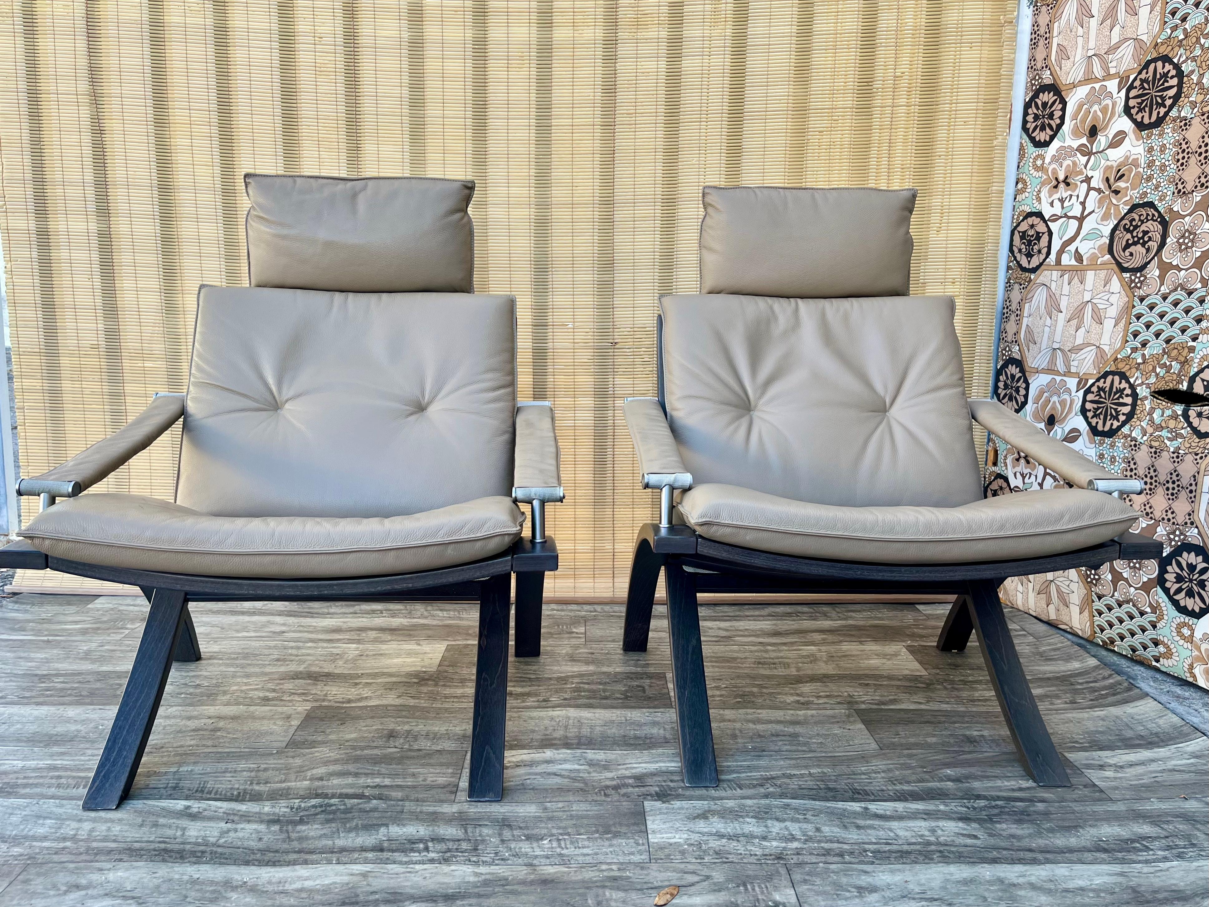 Mid-Century Modern Paire de chaises longues pliantes du milieu du siècle dernier par Nelo Of Sweden pour Roche Bobois.  en vente