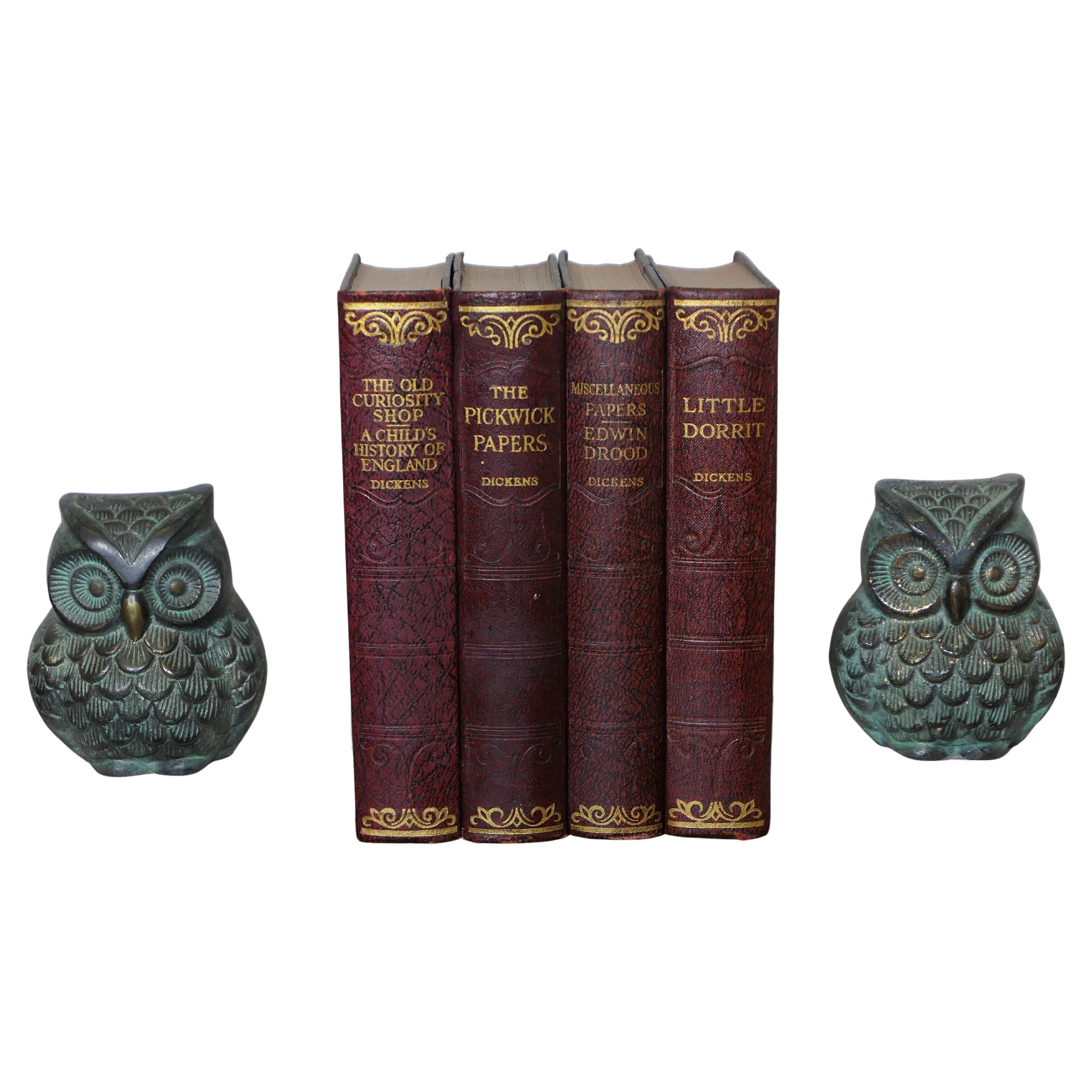 Paire de serre-livres du milieu du siècle dernier en marbre et bronze    Un ensemble très attrayant en vente
