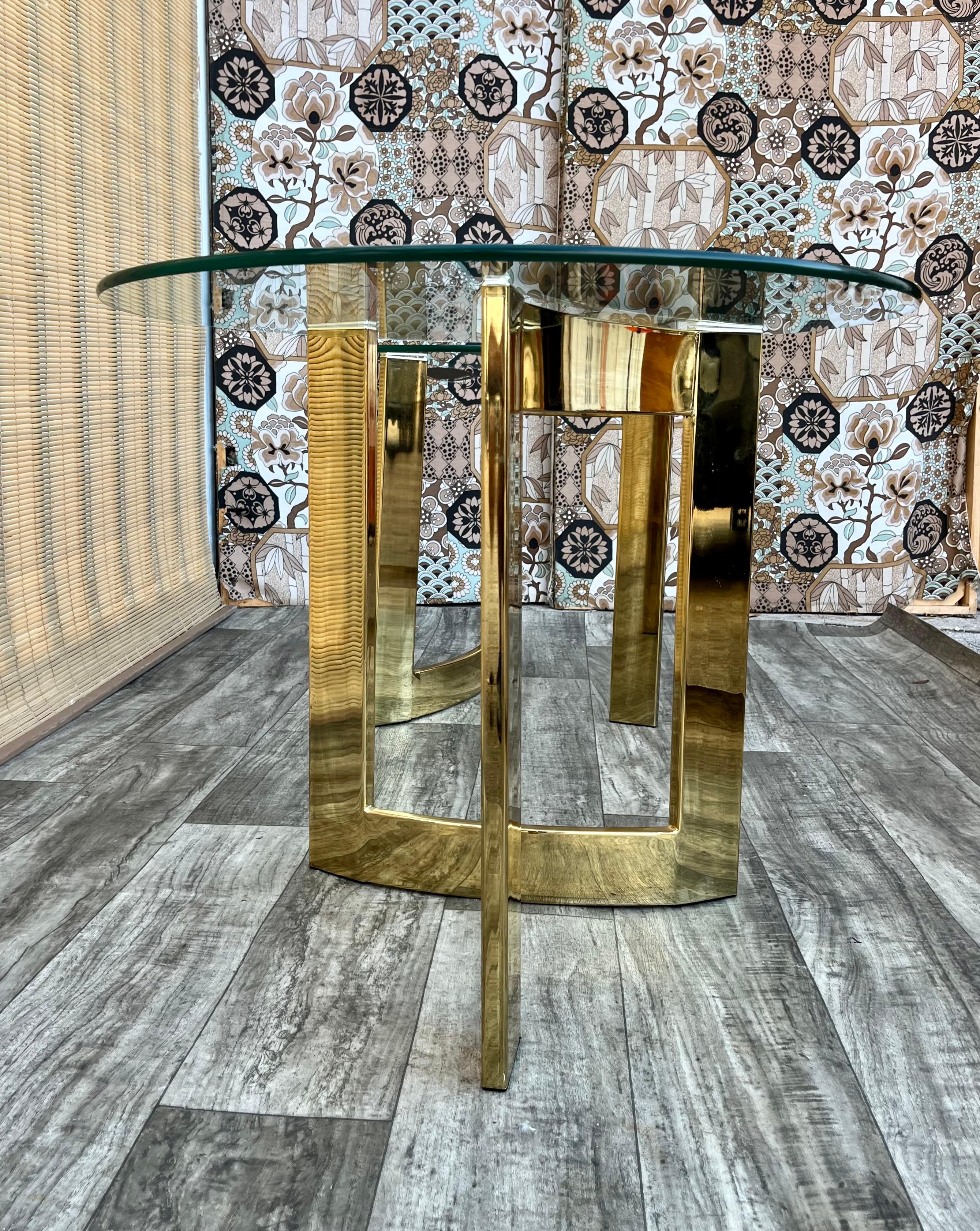 A Pair of Mid Century Modern Brass Tables in the Milo Baughman Style. C. 1970s 3