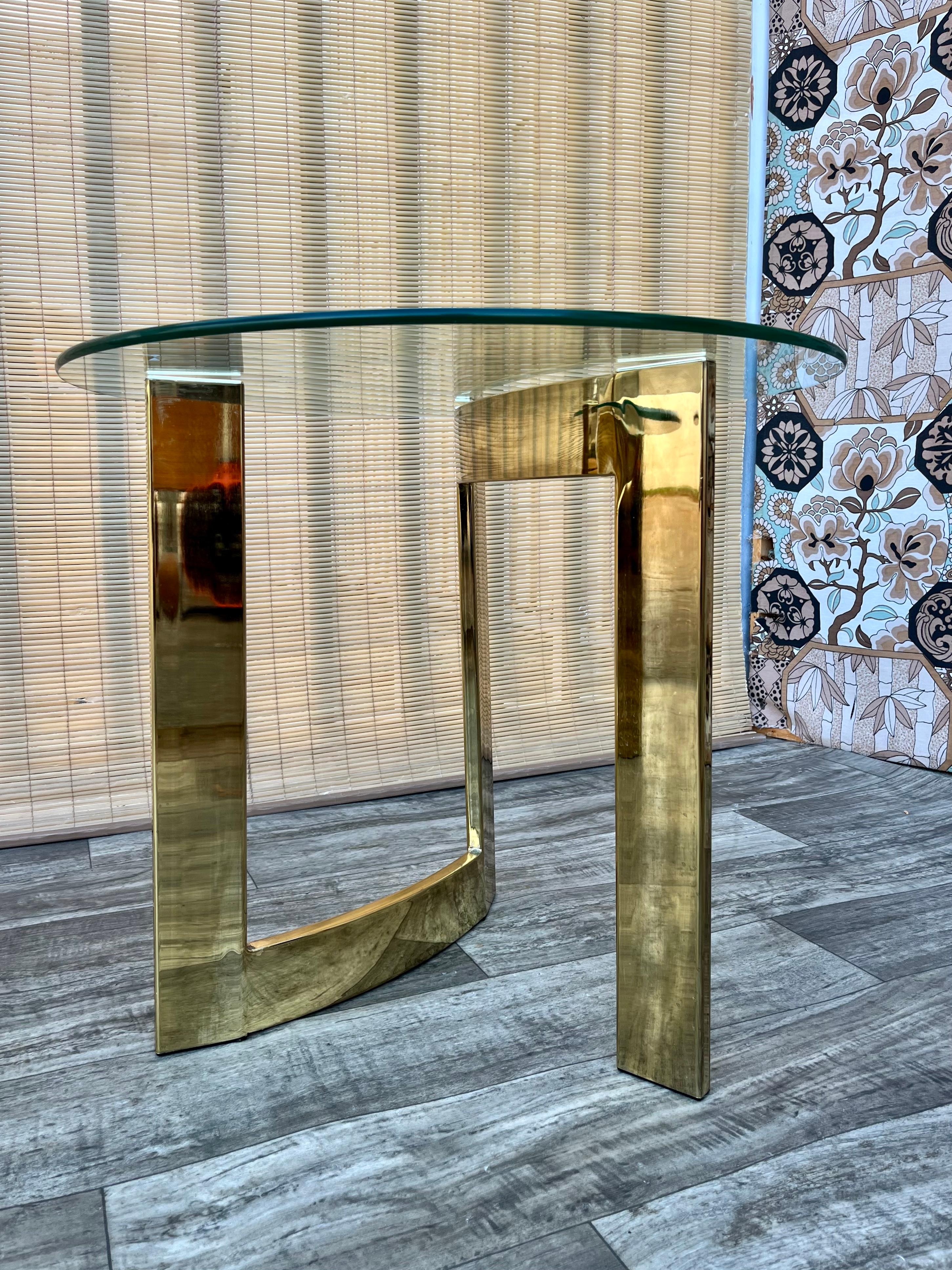 A Pair of Mid Century Modern Brass Tables in the Milo Baughman Style. C. 1970s 1