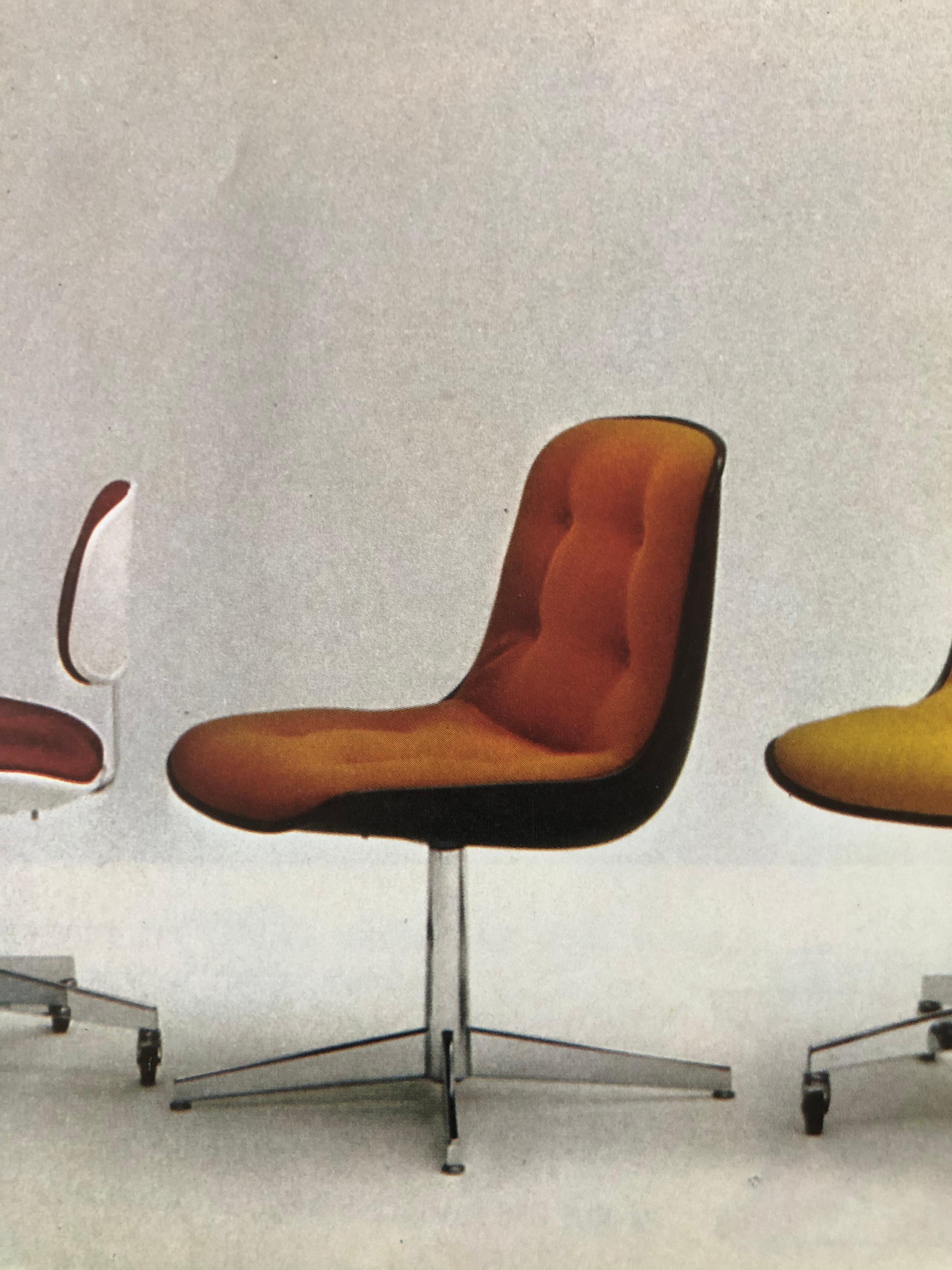 A Pair of MID-CENTURY-MODERN CHAIRS by RANDALL BUCK for STEELCASE, France 1970 For Sale 4