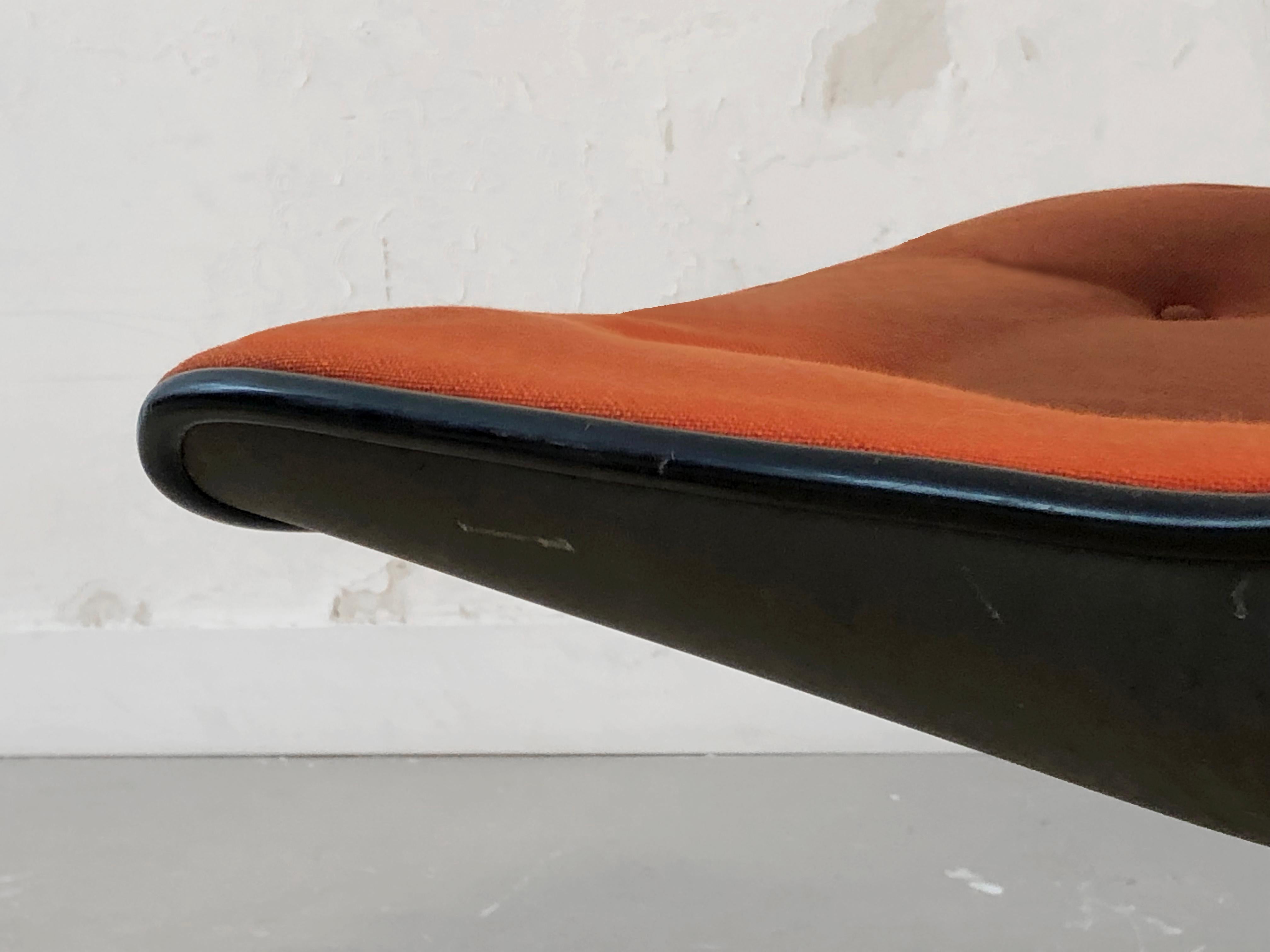 Late 20th Century A Pair of MID-CENTURY-MODERN CHAIRS by RANDALL BUCK for STEELCASE, France 1970 For Sale