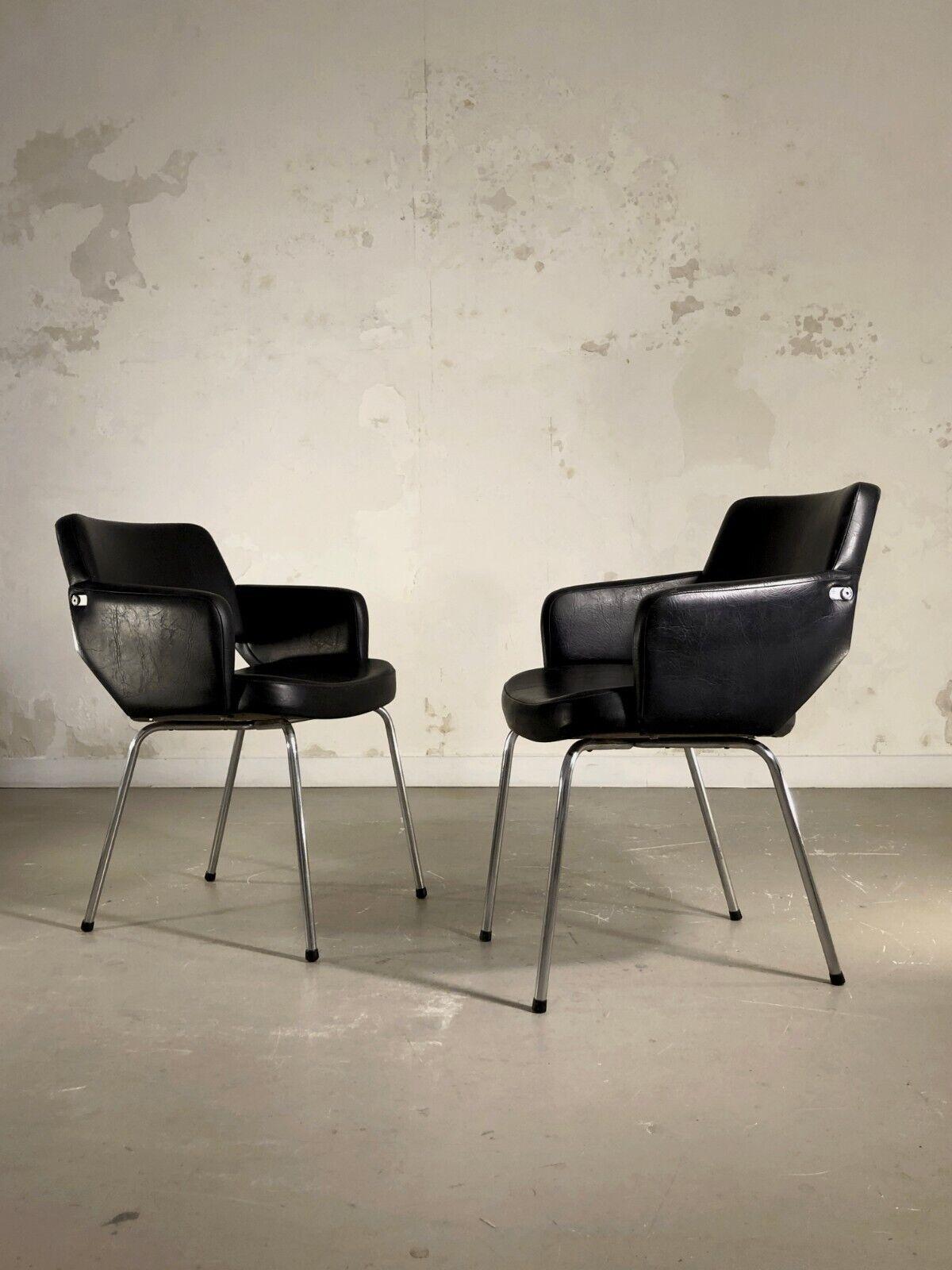 A Pair of MID-CENTURY-MODERN CHAIRS in ARP / MOTTE / GUARICHE Style, France 1950 For Sale 7