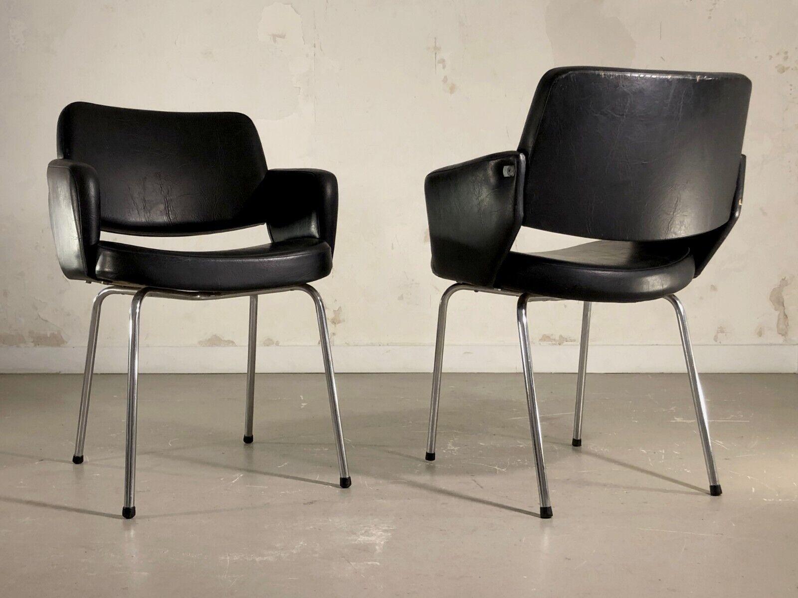 A Pair of MID-CENTURY-MODERN CHAIRS in ARP / MOTTE / GUARICHE Style, France 1950 For Sale 8