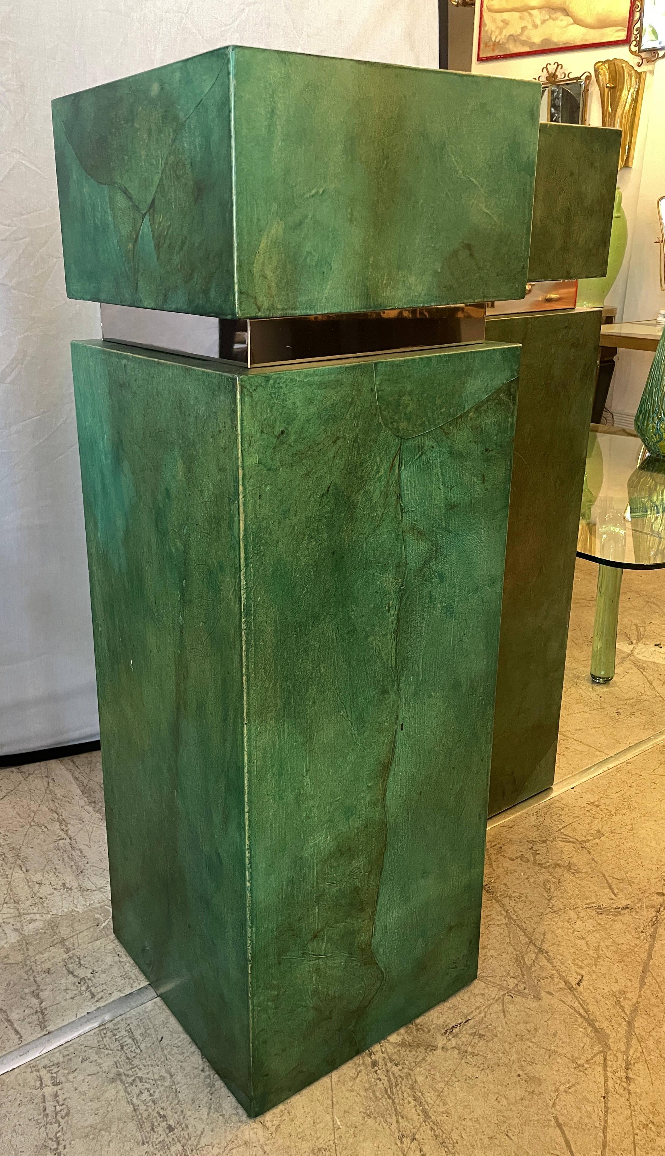 Pair of Mid-Century Modern Green Parchment Pedestals For Sale 1