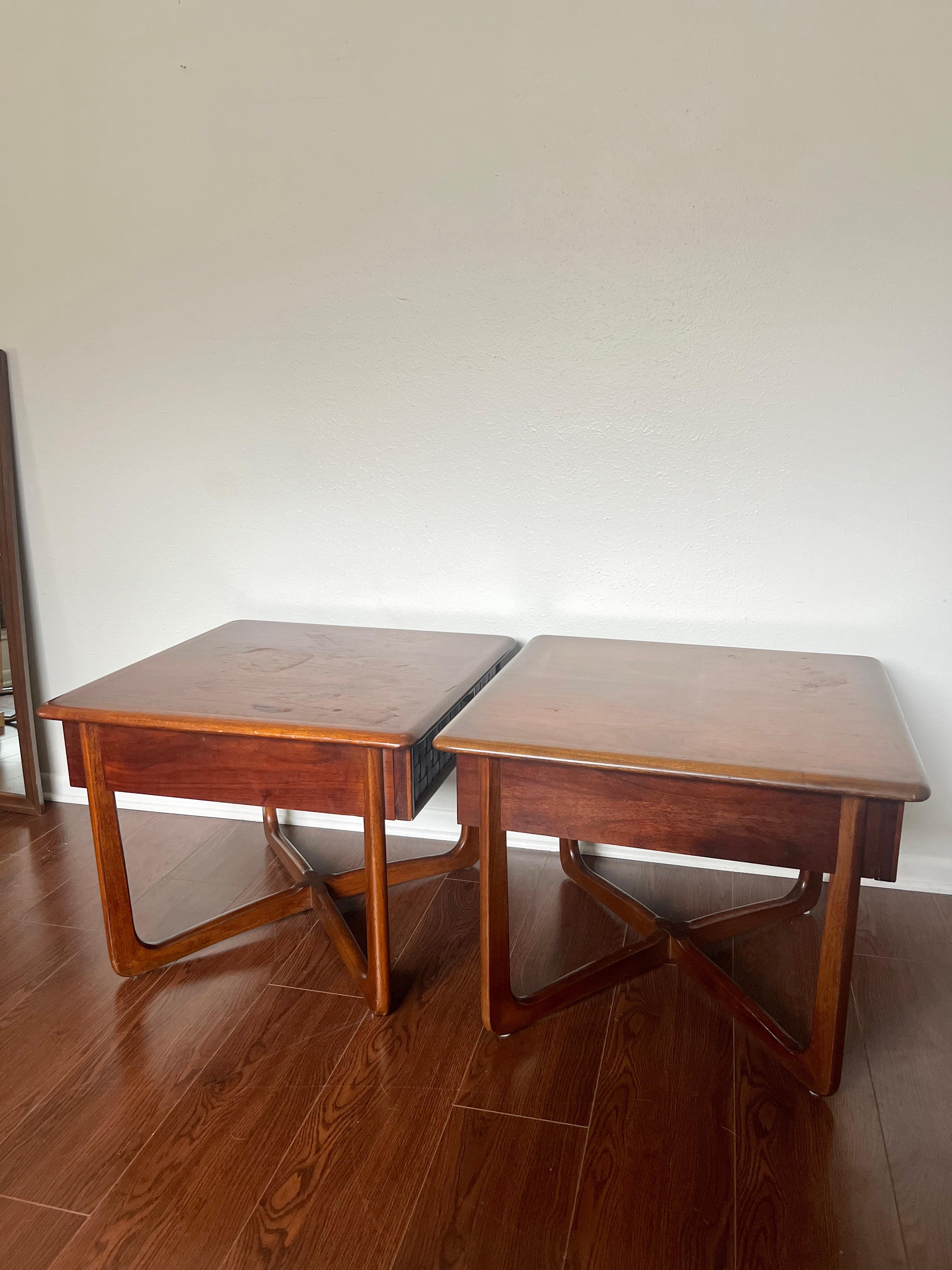 Pair of Mid-Century Modern Lane Perception Side Tables with a Cross Cross Base 3