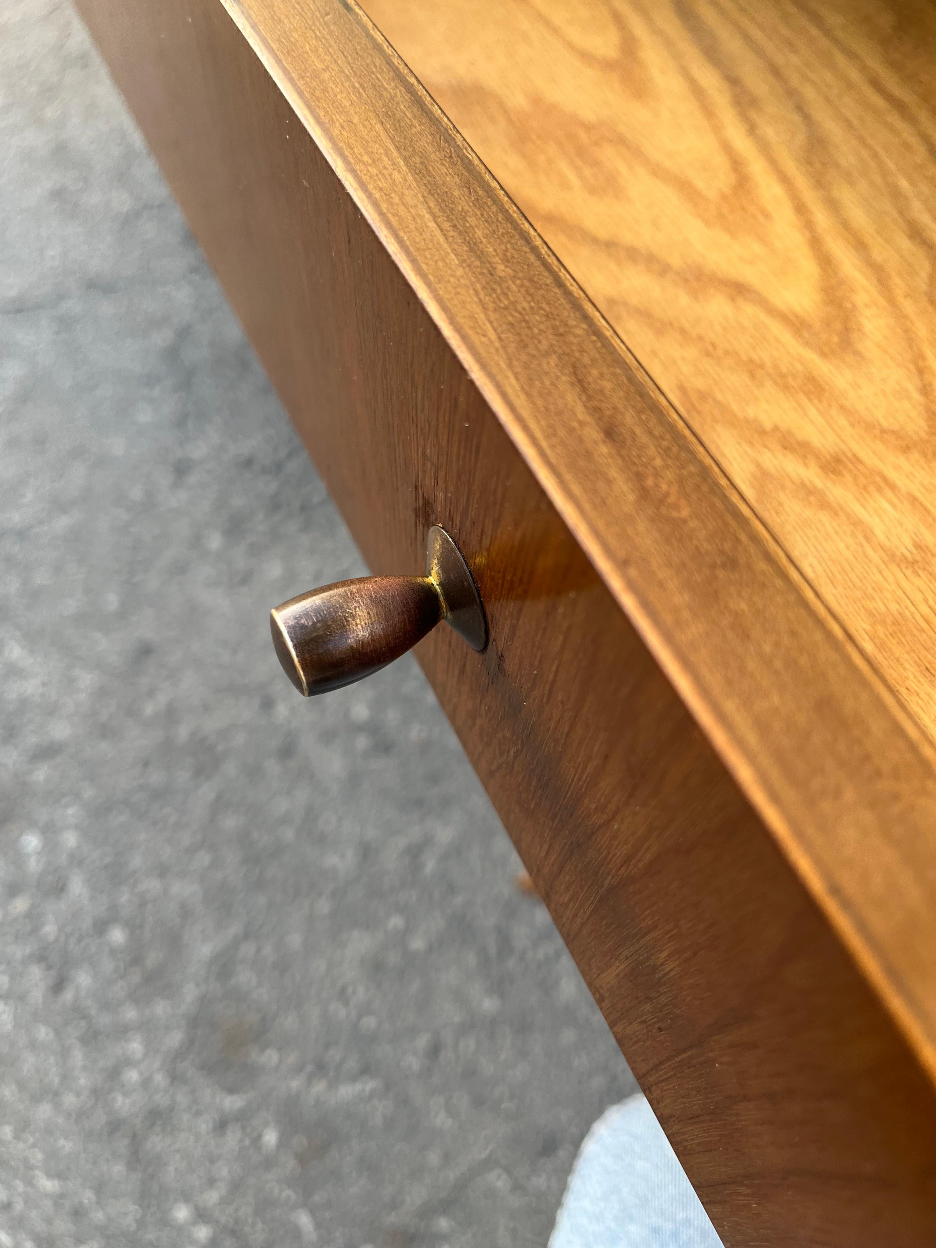A Pair of Mid Century Modern Nightstands by John Stuart. Circa 1960s For Sale 12