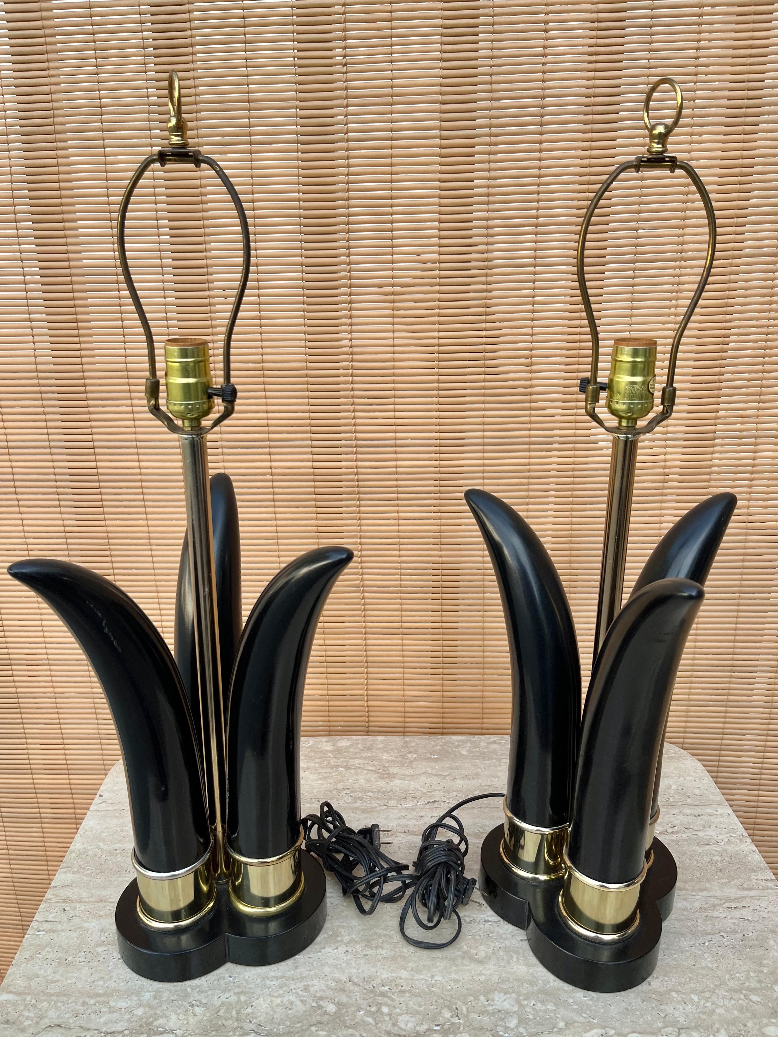 Pair of Mid-Century Modern Sculptural Black and Brass Table Lamps For Sale 1
