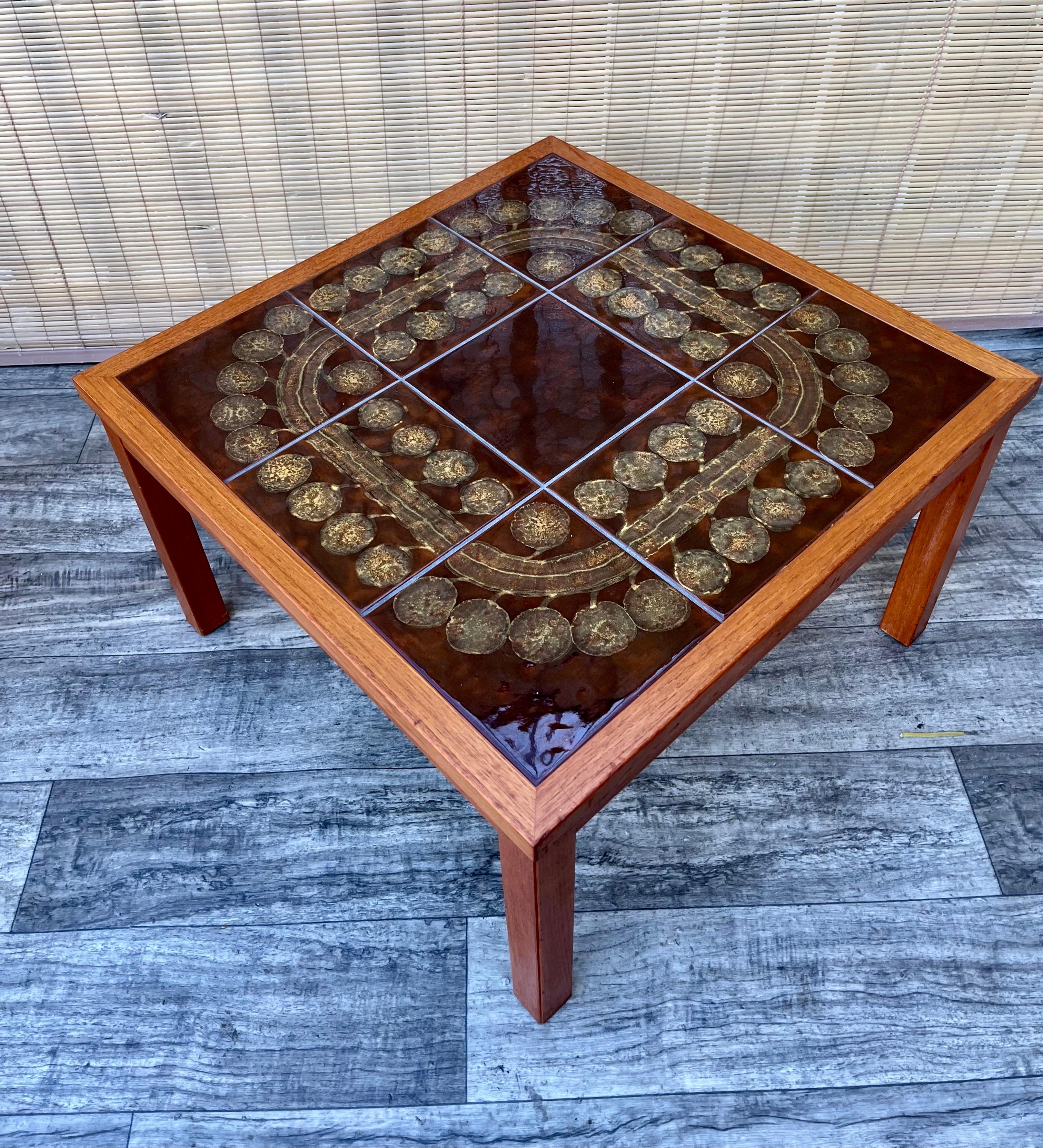Paire de tables d'appoint The Moderns par Moluna Møbler, Danemark Circa 1970 en vente 7