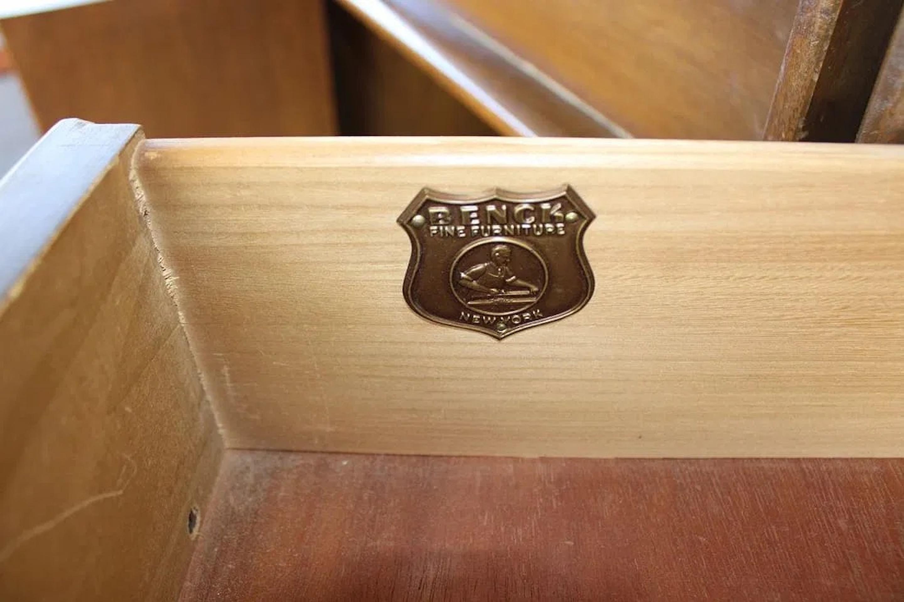 A Pair of Mid Century Modern Walnut Night Stands by Denck en vente 1