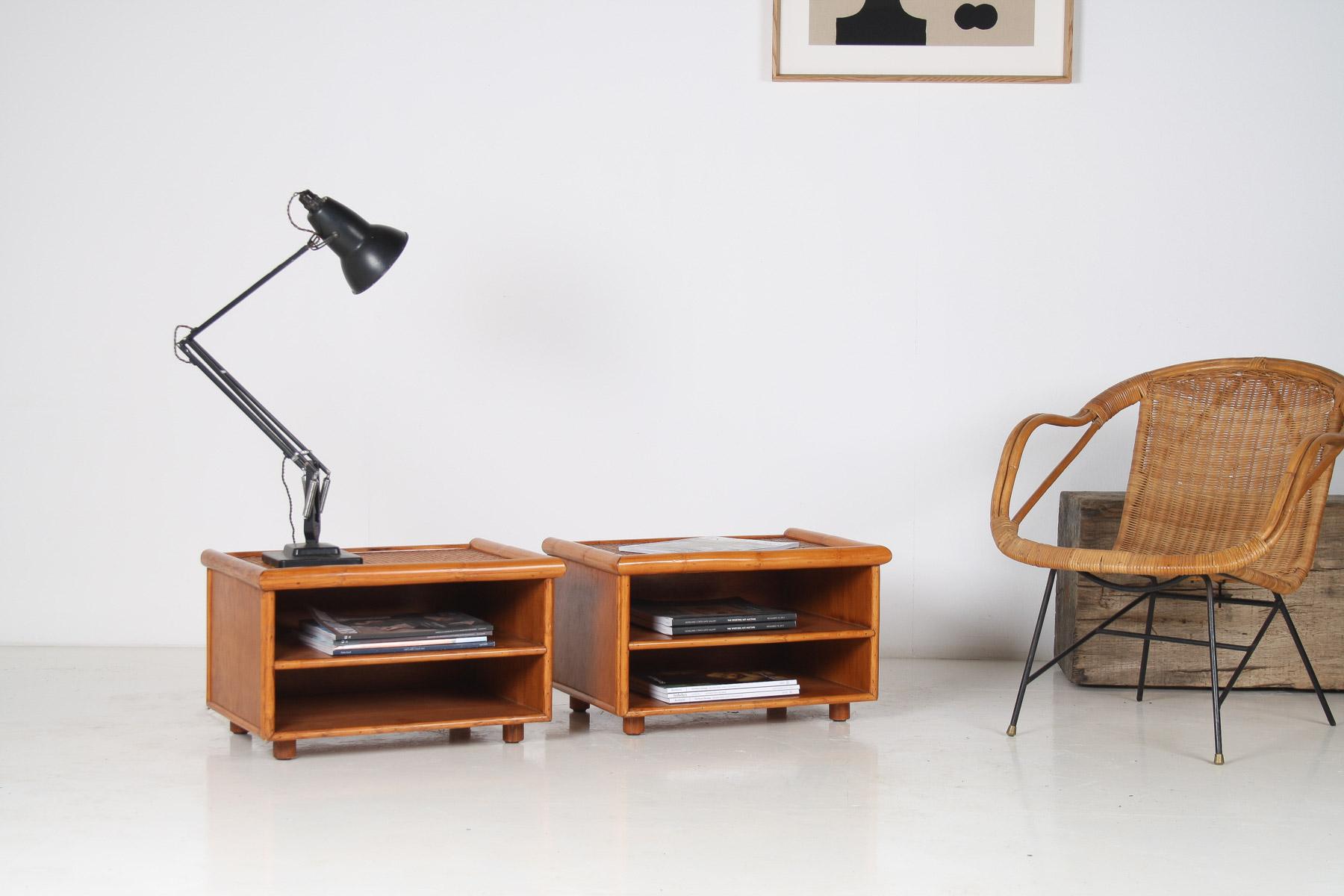 Ein Paar Mid-Century Rattan Top Bamboo Night Stand Beistelltische im Angebot 10