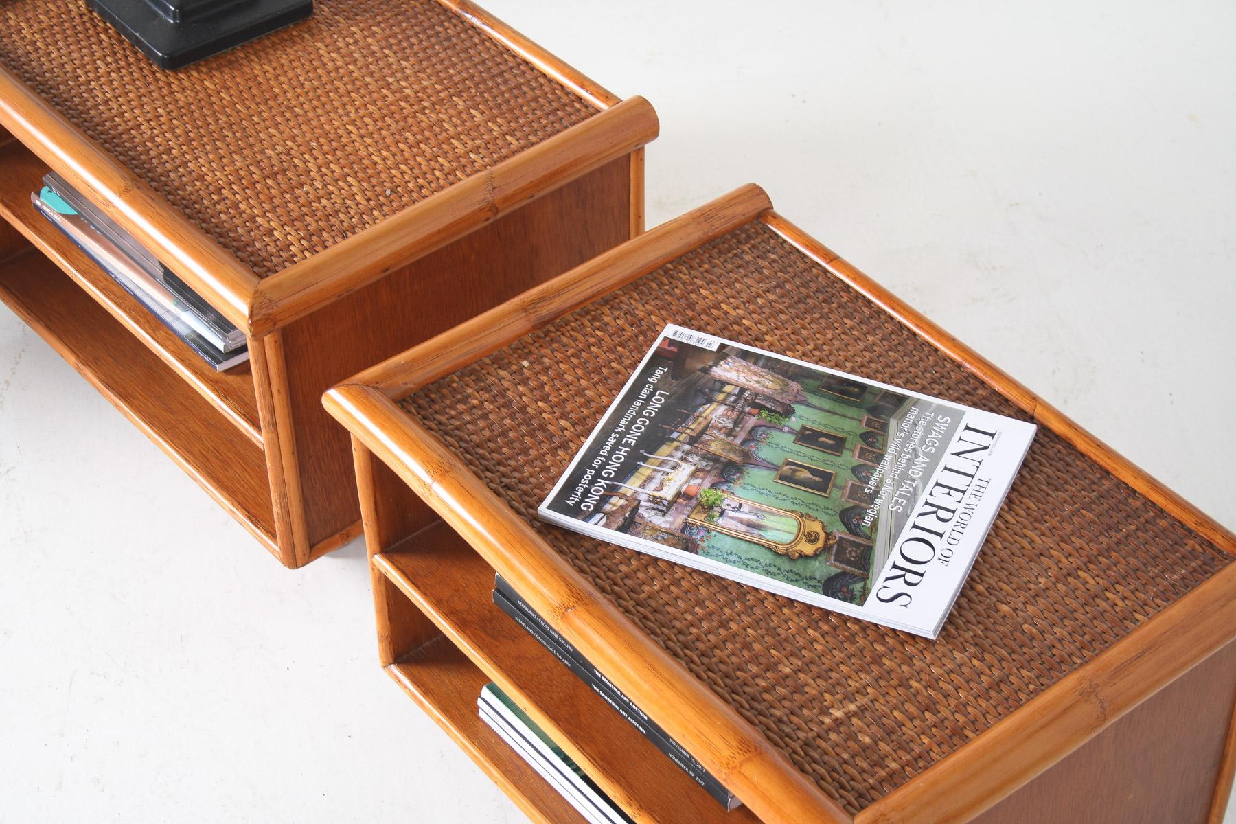 Ein Paar Mid-Century Rattan Top Bamboo Night Stand Beistelltische im Angebot 11