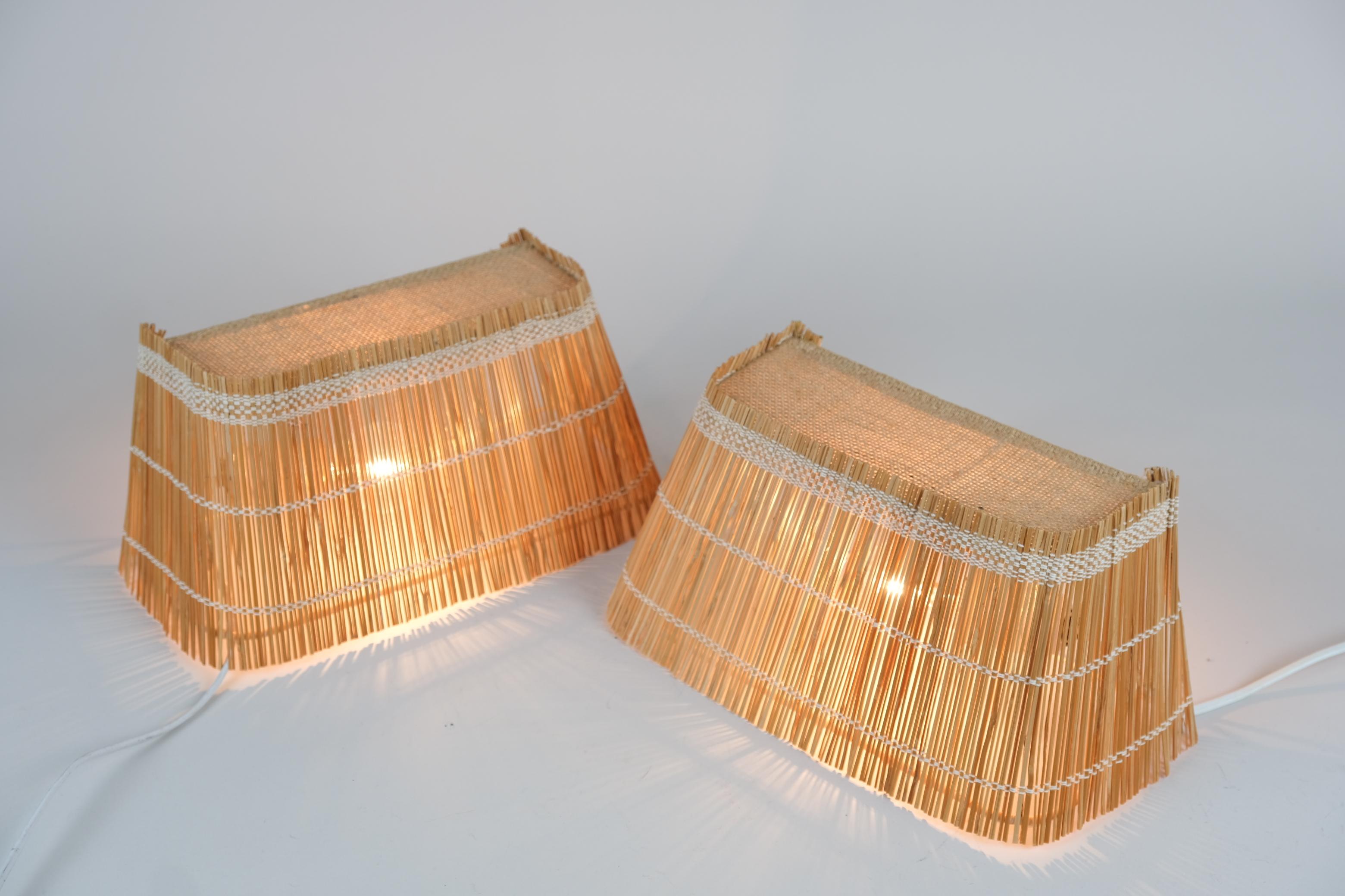 A Pair of Mid-Century Reed, Metal and Natural Fabric Wall Lamps, Finland 1950s For Sale 3