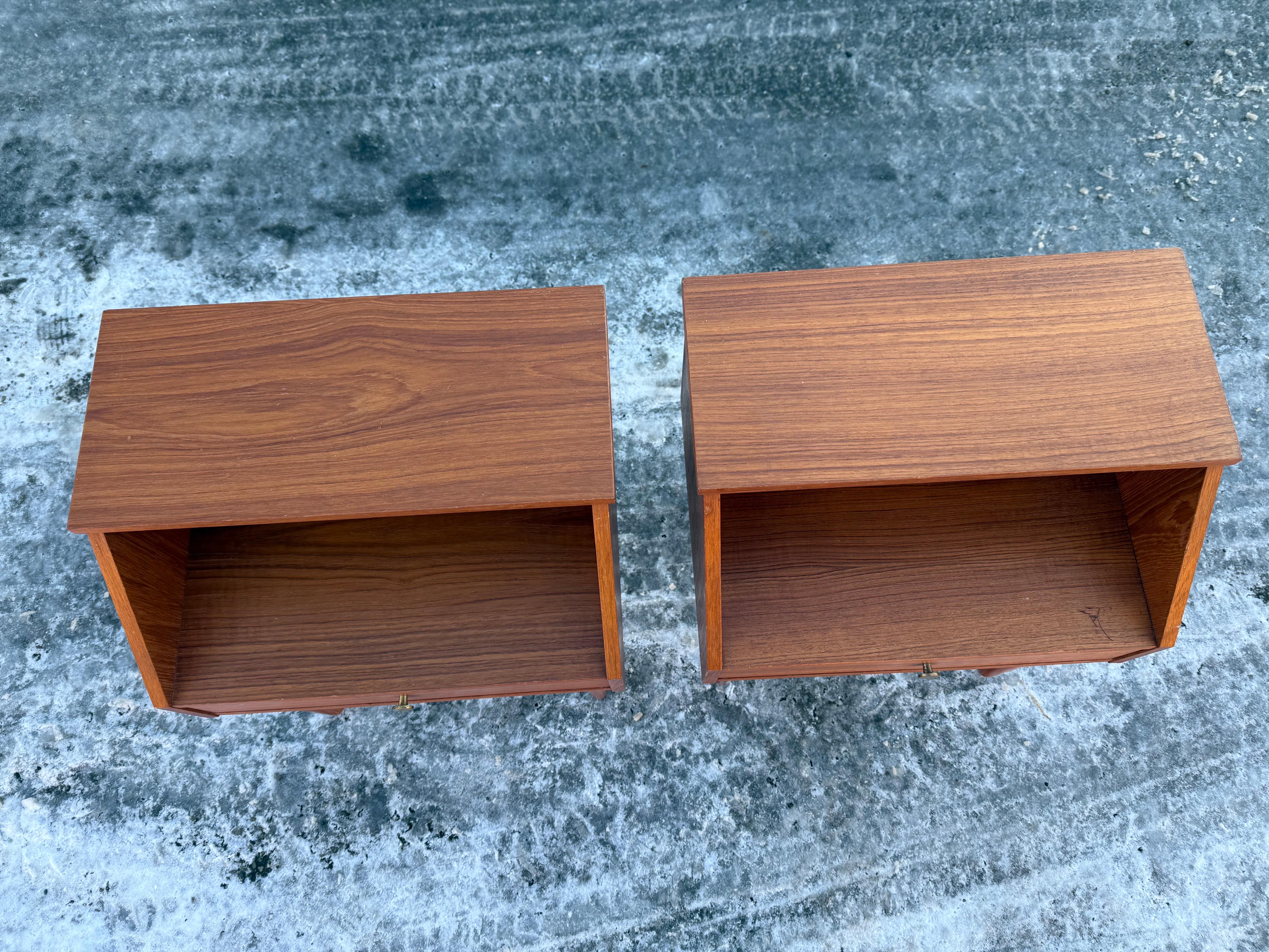 A pair of mid-century standard Danish teak Night stands from the 1960´s 1