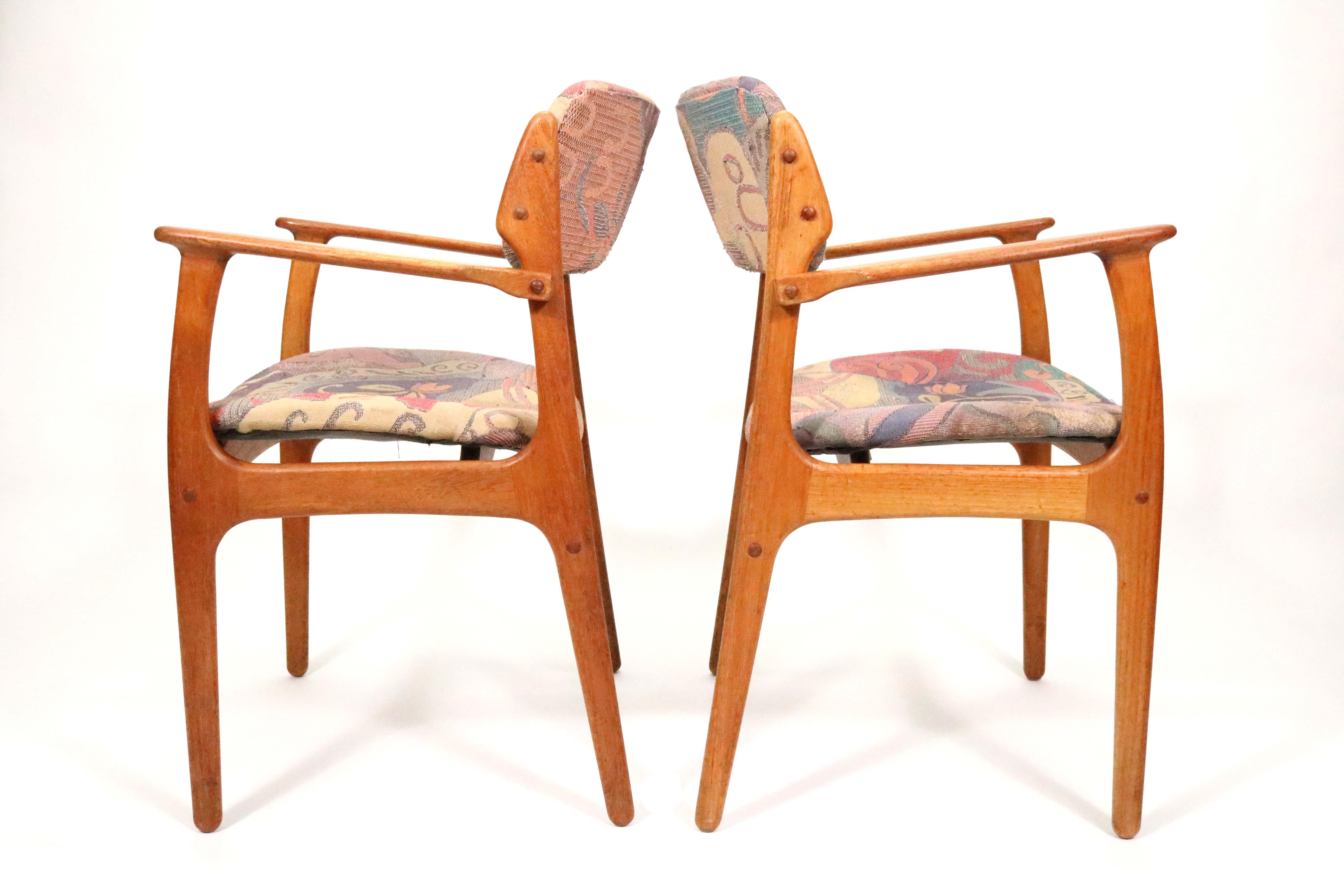 Pair of Midcentury Teak Dining Armchairs by Erik Buch for Oddense Maskinsned In Good Condition In Littleton, CO