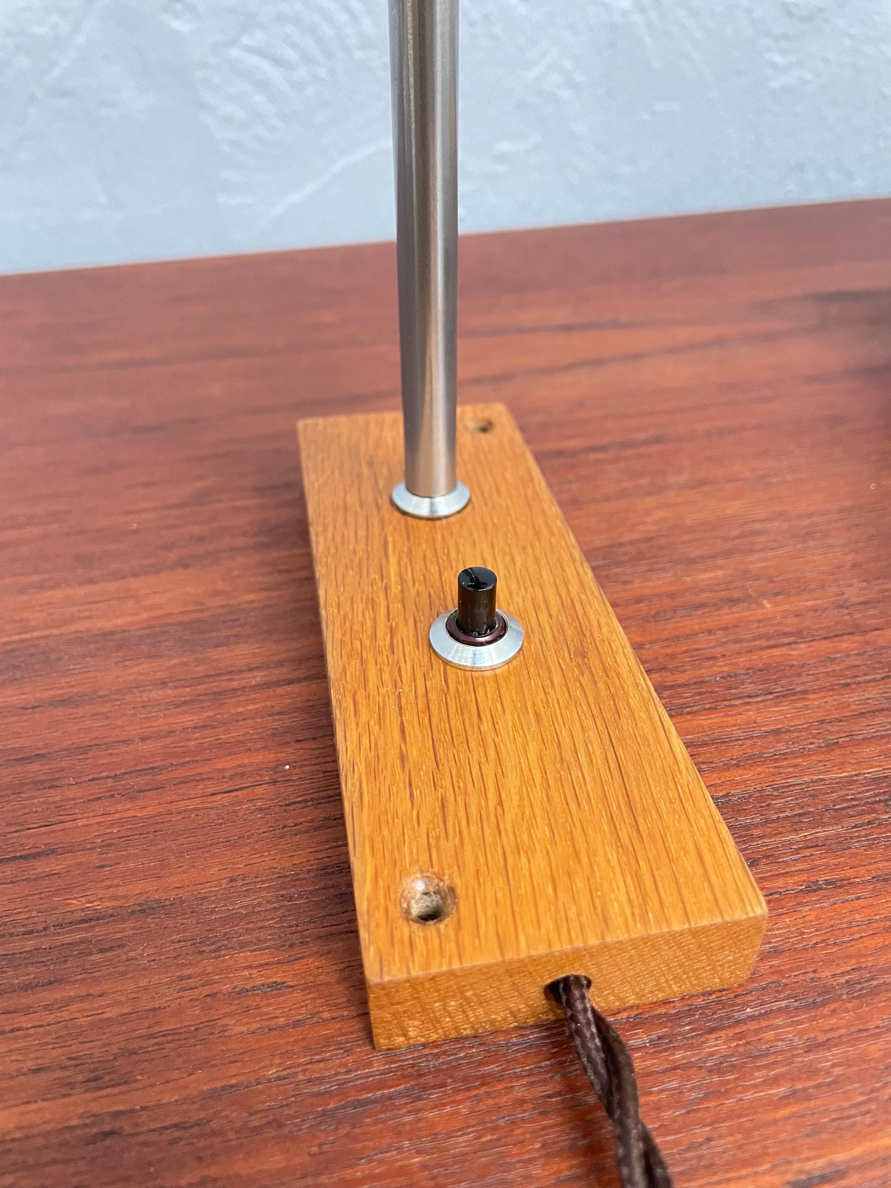 Coppia di lampade da parete del metà del secolo scorso di Lyfa of Denmark in teak in vendita 11