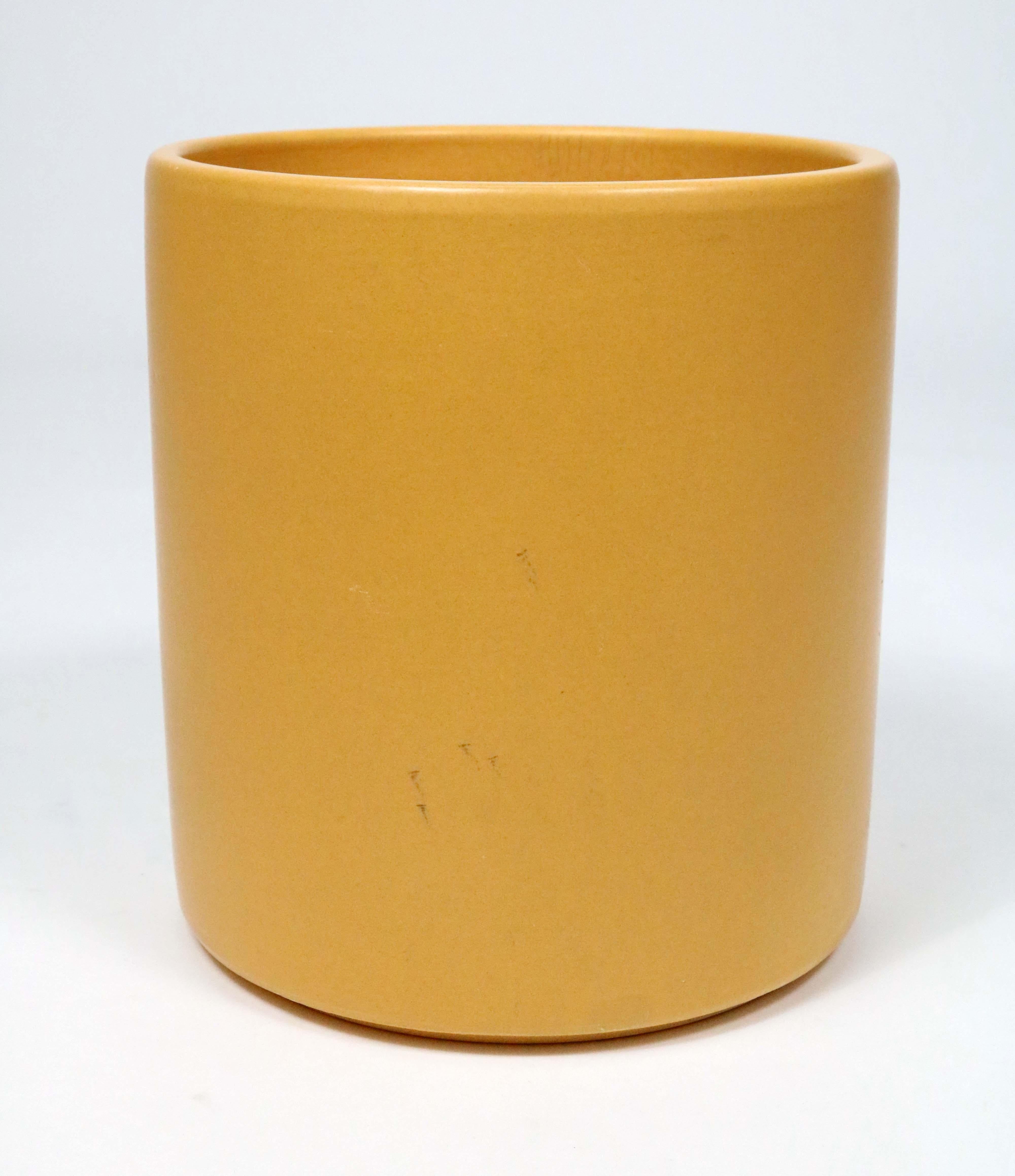 Pair of Midcentury Yellow Ochre Pots by Gainey Pottery 1