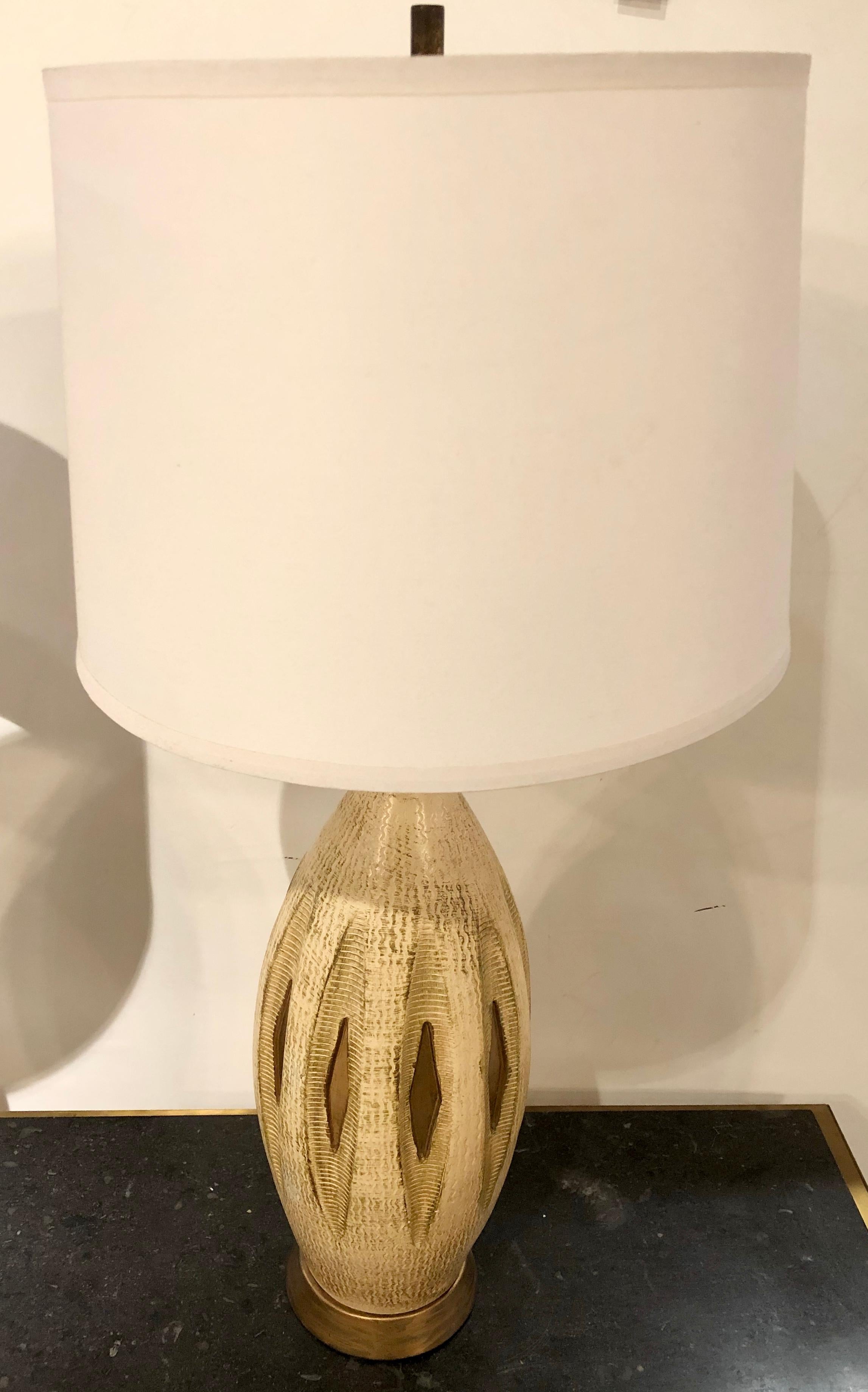 Wood Pair of Mid-Century Modern Table Lamps