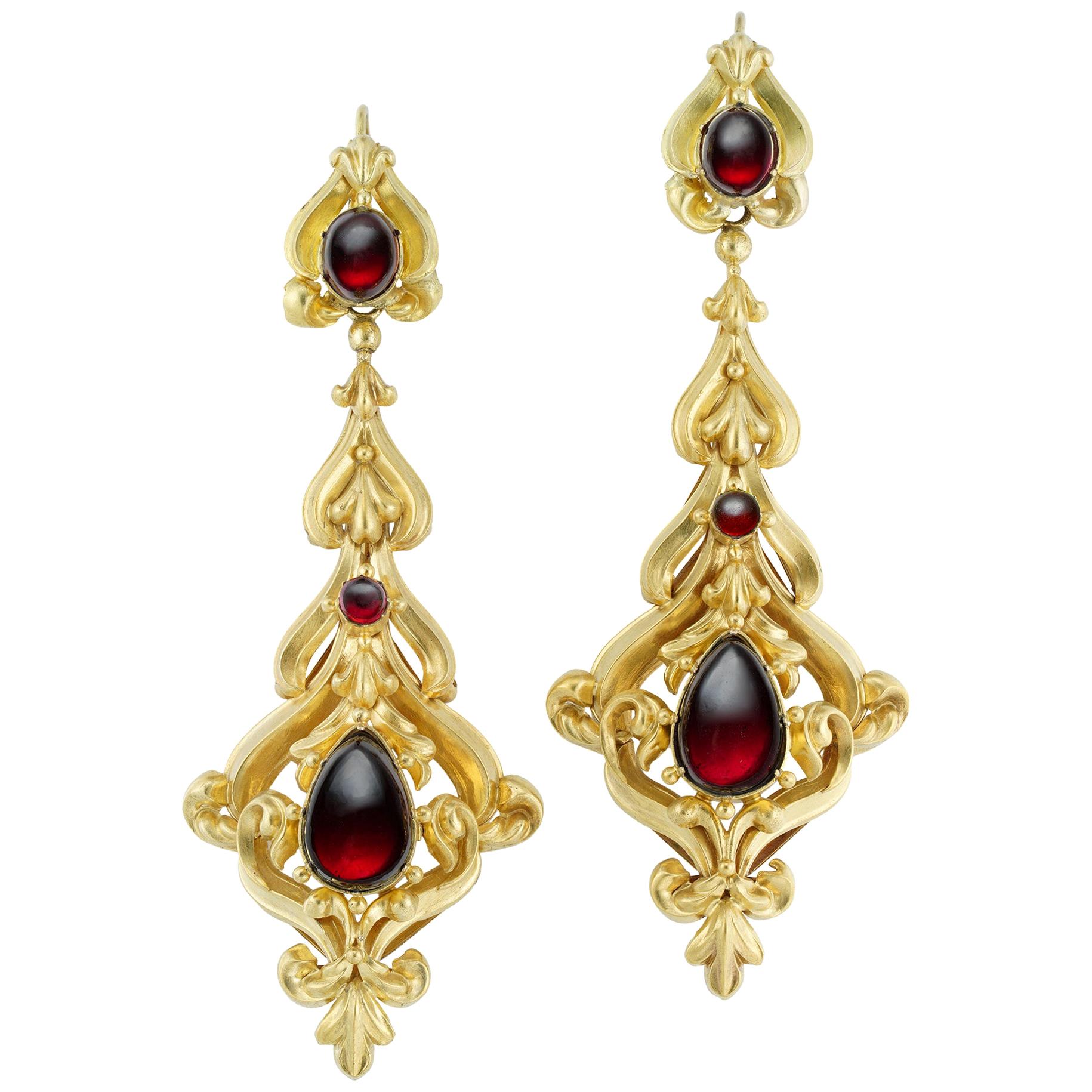 Pair of Mid-Victorian Garnet and Gold Earring