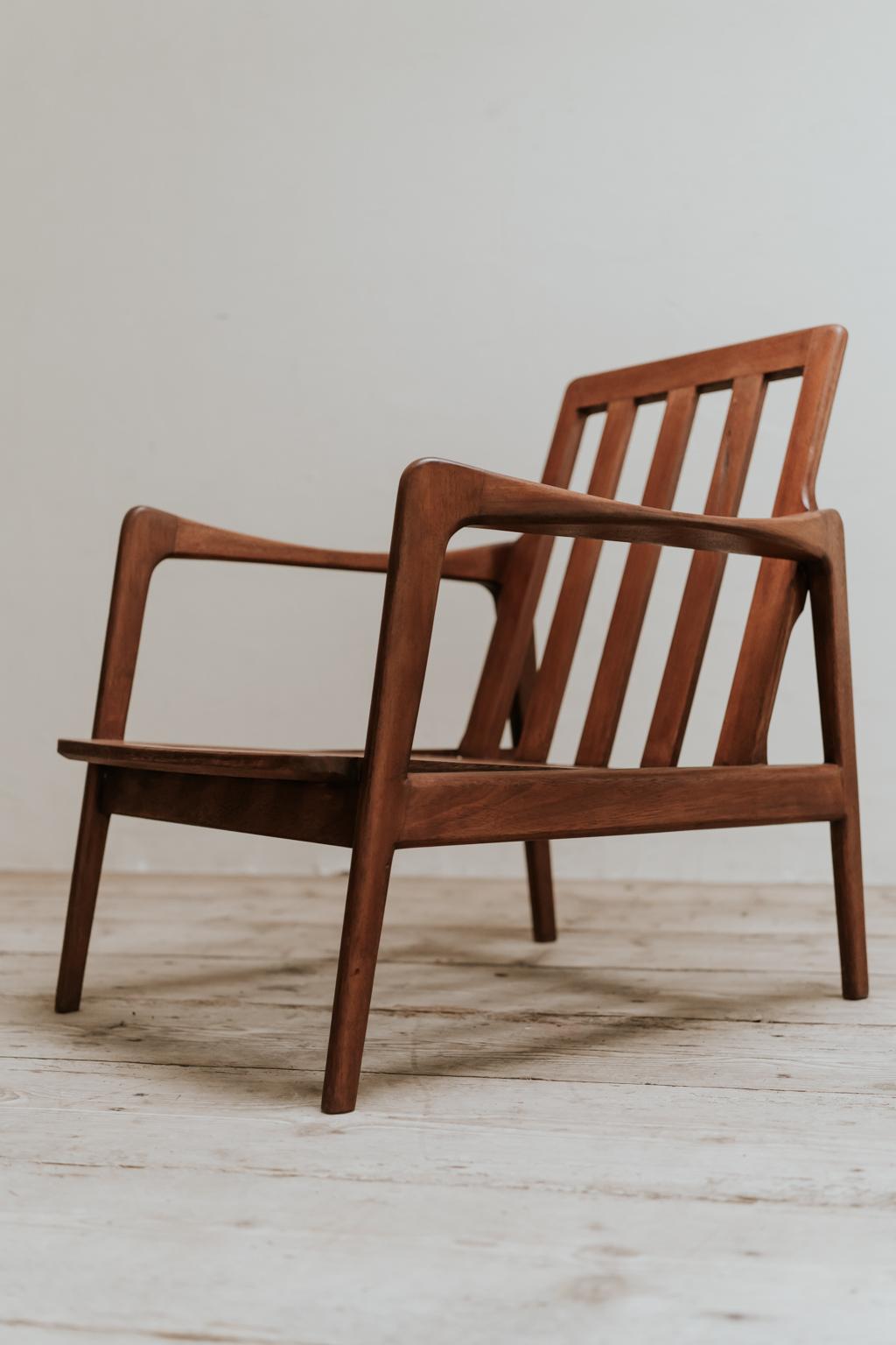 Pair of Midcentury Wooden Armchairs 1