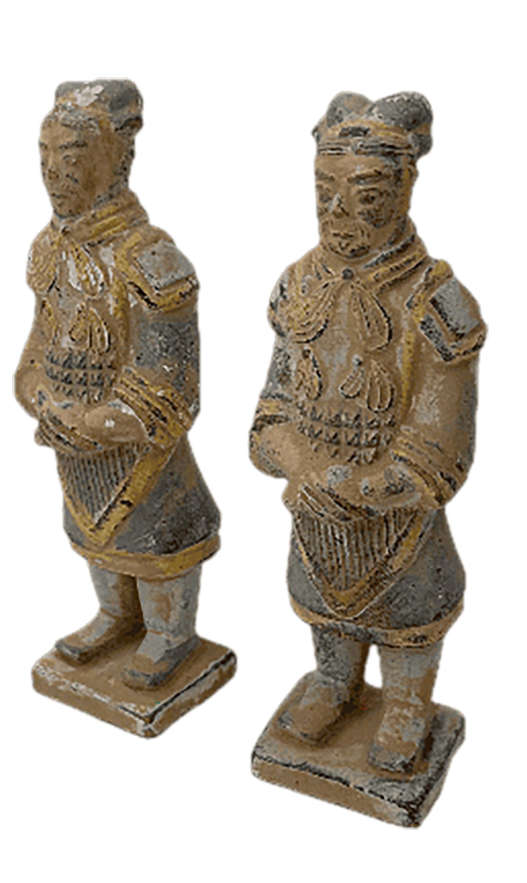 20th Century A pair of miniature Chinese terracotta burial soldier figurines