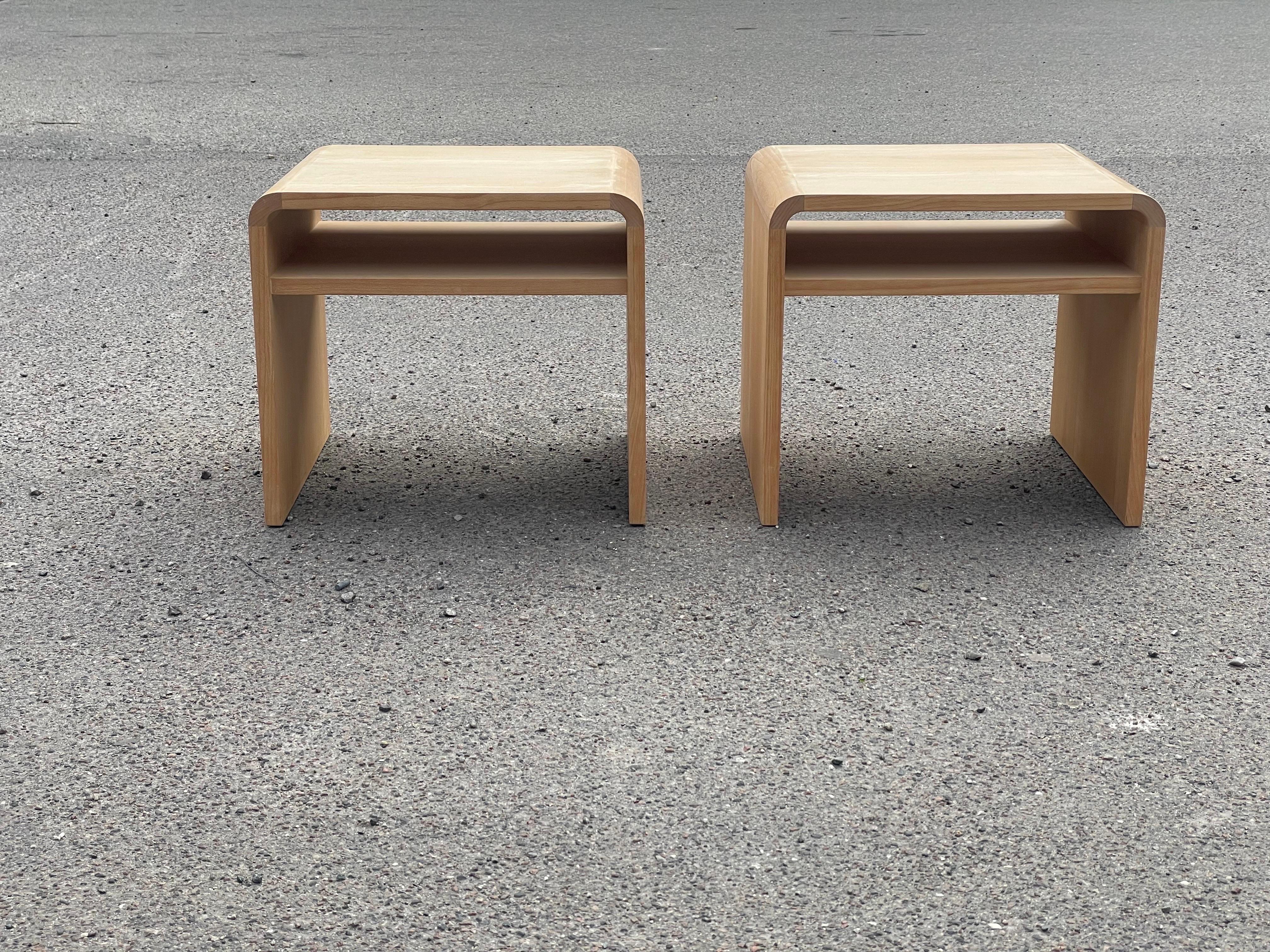 Late 20th Century Pair of minimalistic Danish nightstands from the 1980s For Sale