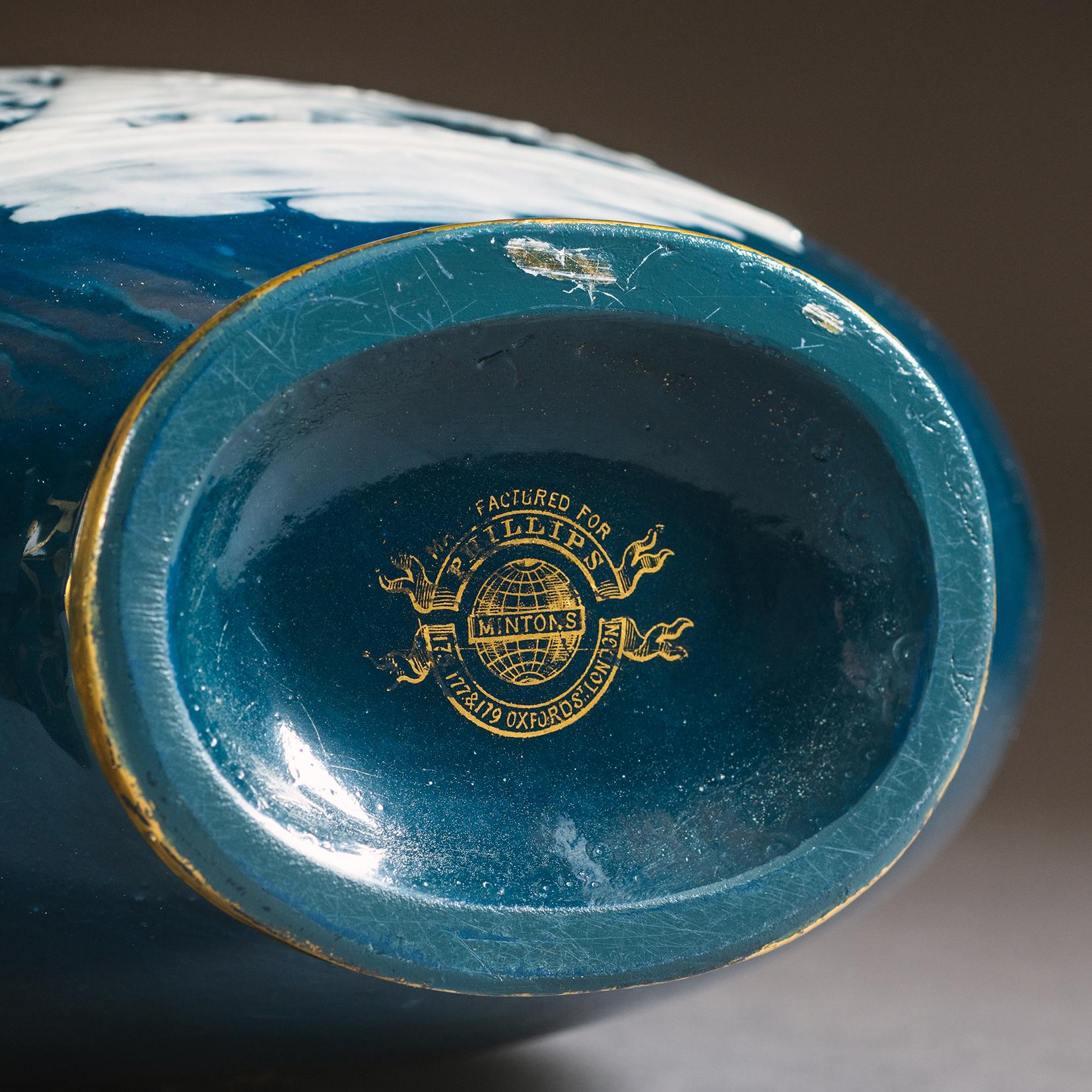 Pareja de petacas Mintons Pâte-sur-pâte Peacock Blue Moon en venta 5