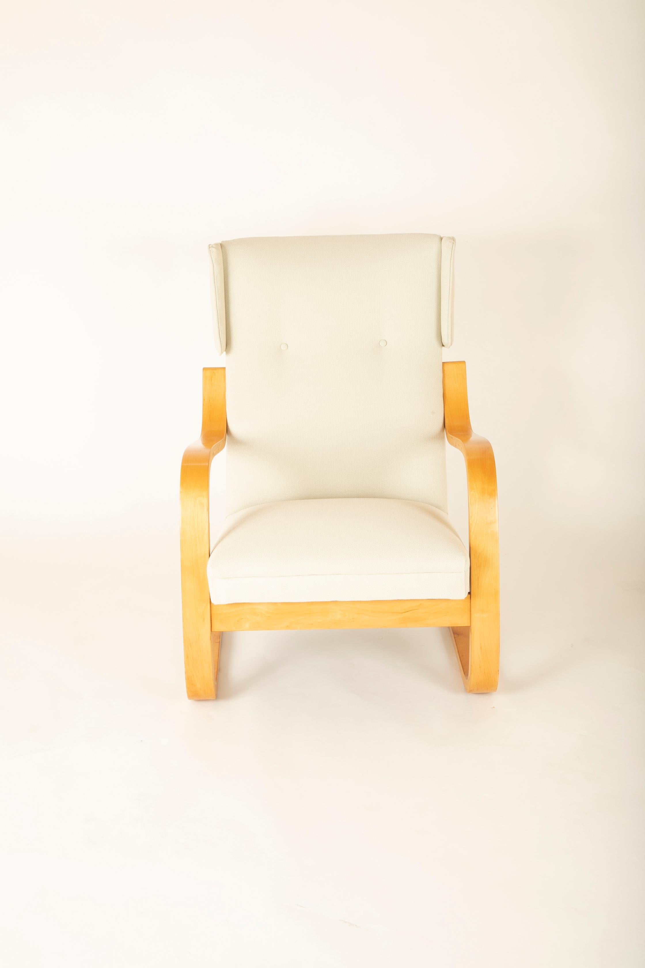 Mid-Century Modern Paire de chaises à oreilles Alvar Aalto modèle 401 en vente