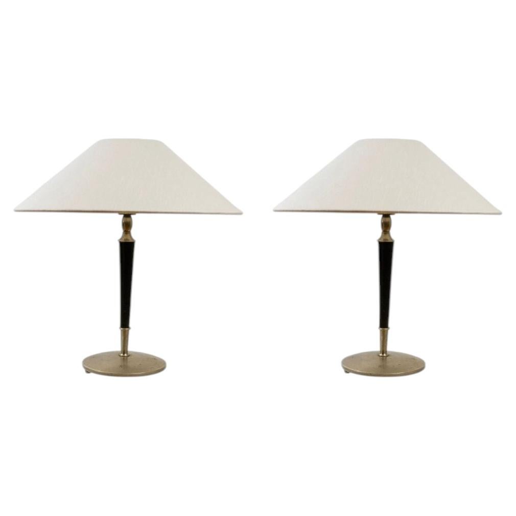 Un par de lámparas de mesa modelo 6931, diseñadas por Harald Notini para Arvid Böhlmarks Lampfabrik