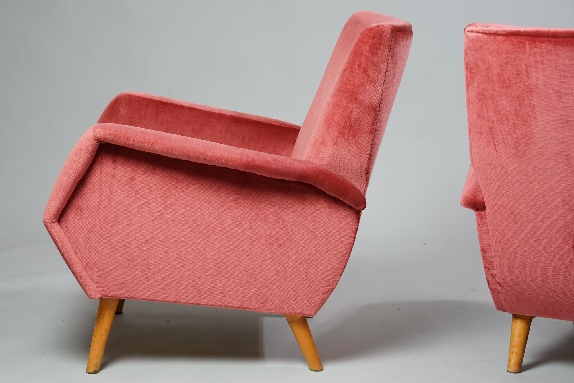 A Pair of Model 803 Armchairs by Gio Ponti for Cassina, 1950s  In Good Condition For Sale In Helsinki, FI
