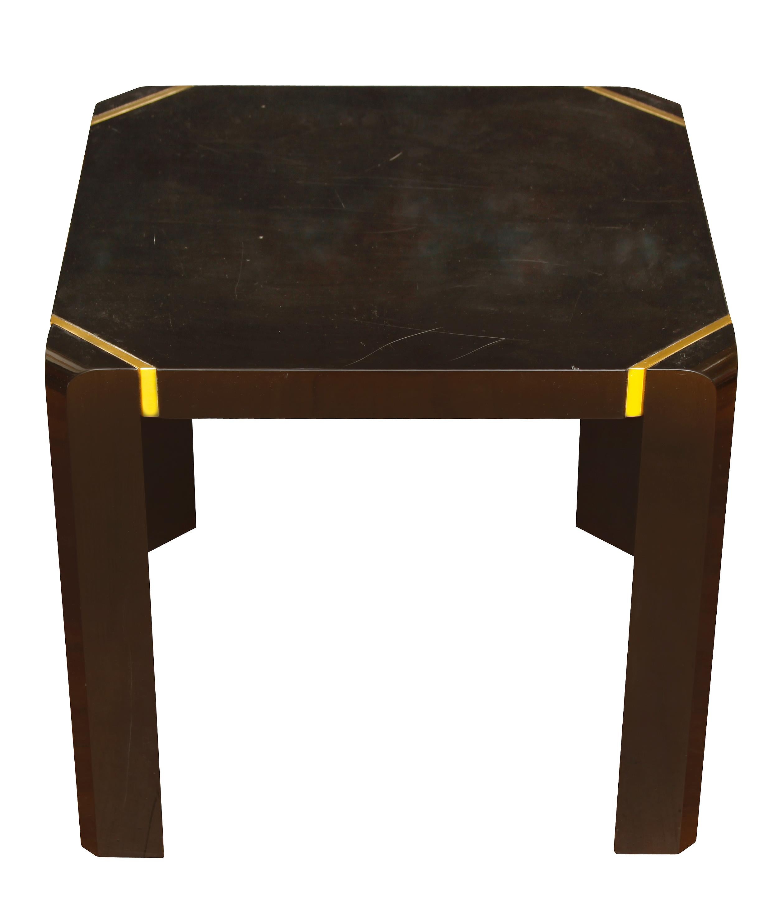 Unknown Pair of Modern Black Lacquer Side Tables with Brass Details For Sale