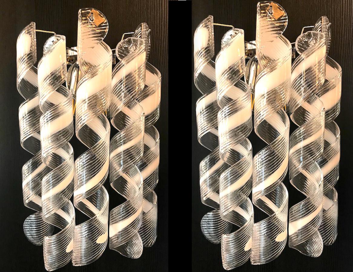 Pair of  Modern Italian Curly Murano Glass Sconces or Wall Lights For Sale 8