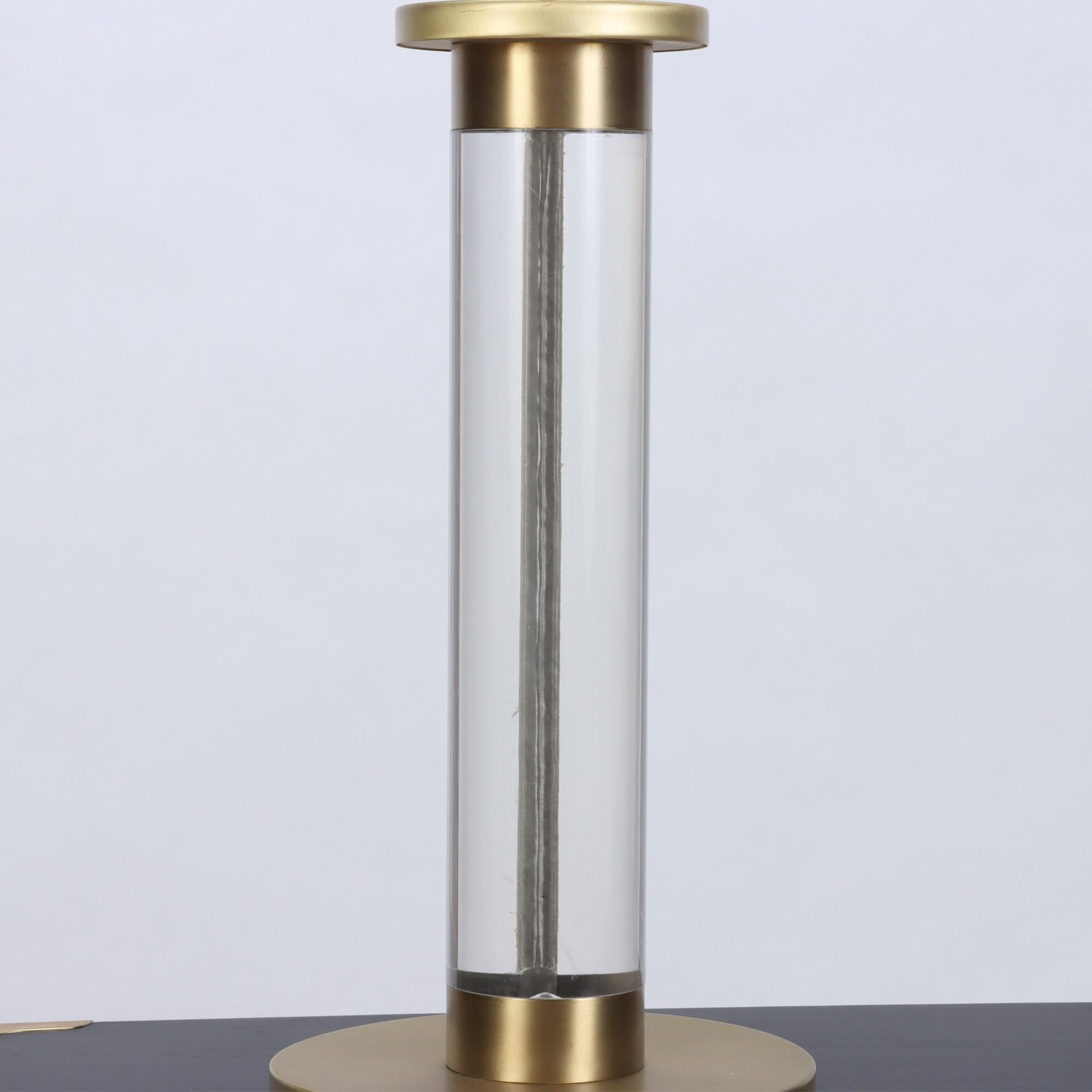 Pair of Modern Lucite Brass Column Table Lamps, circa 1950 For Sale 1