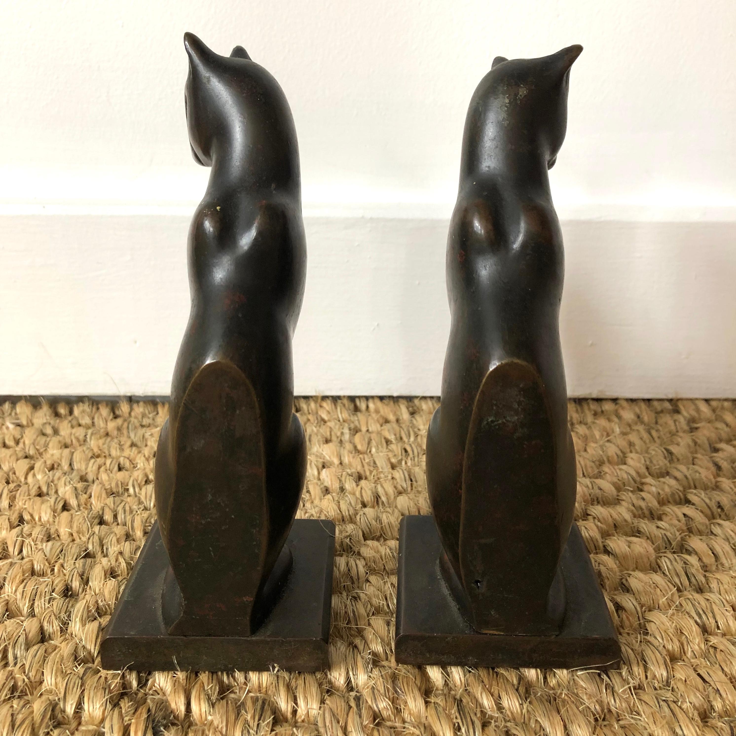 Pair of Modernist Bronze Cat Bookends In Good Condition In Essex, MA