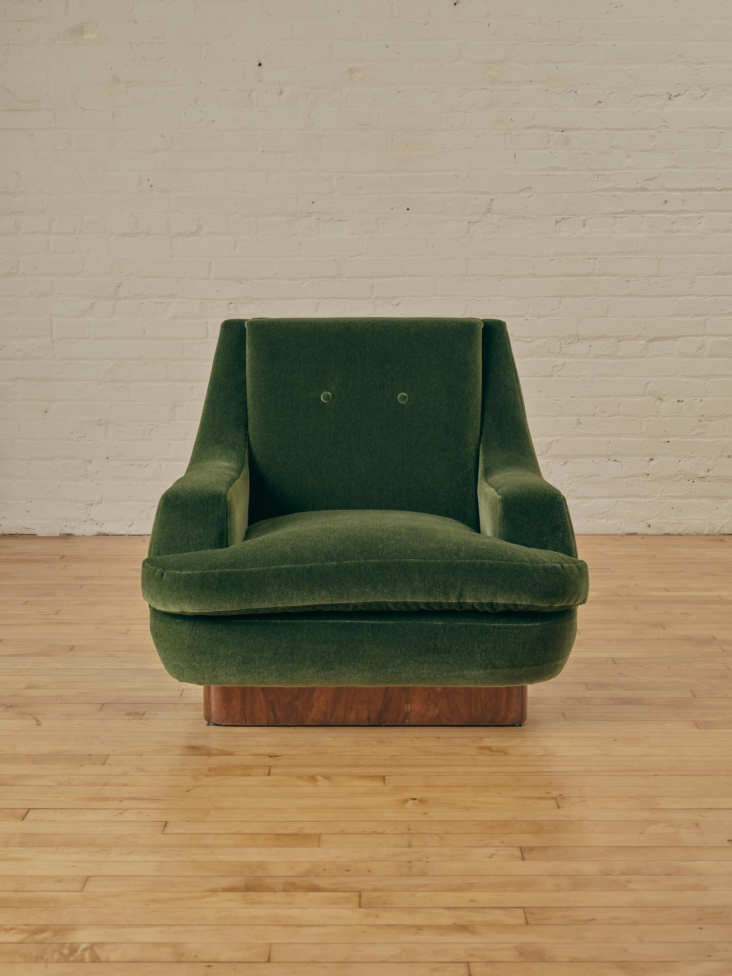 20ième siècle Paire de chaises longues cubiques modernistes  en vente