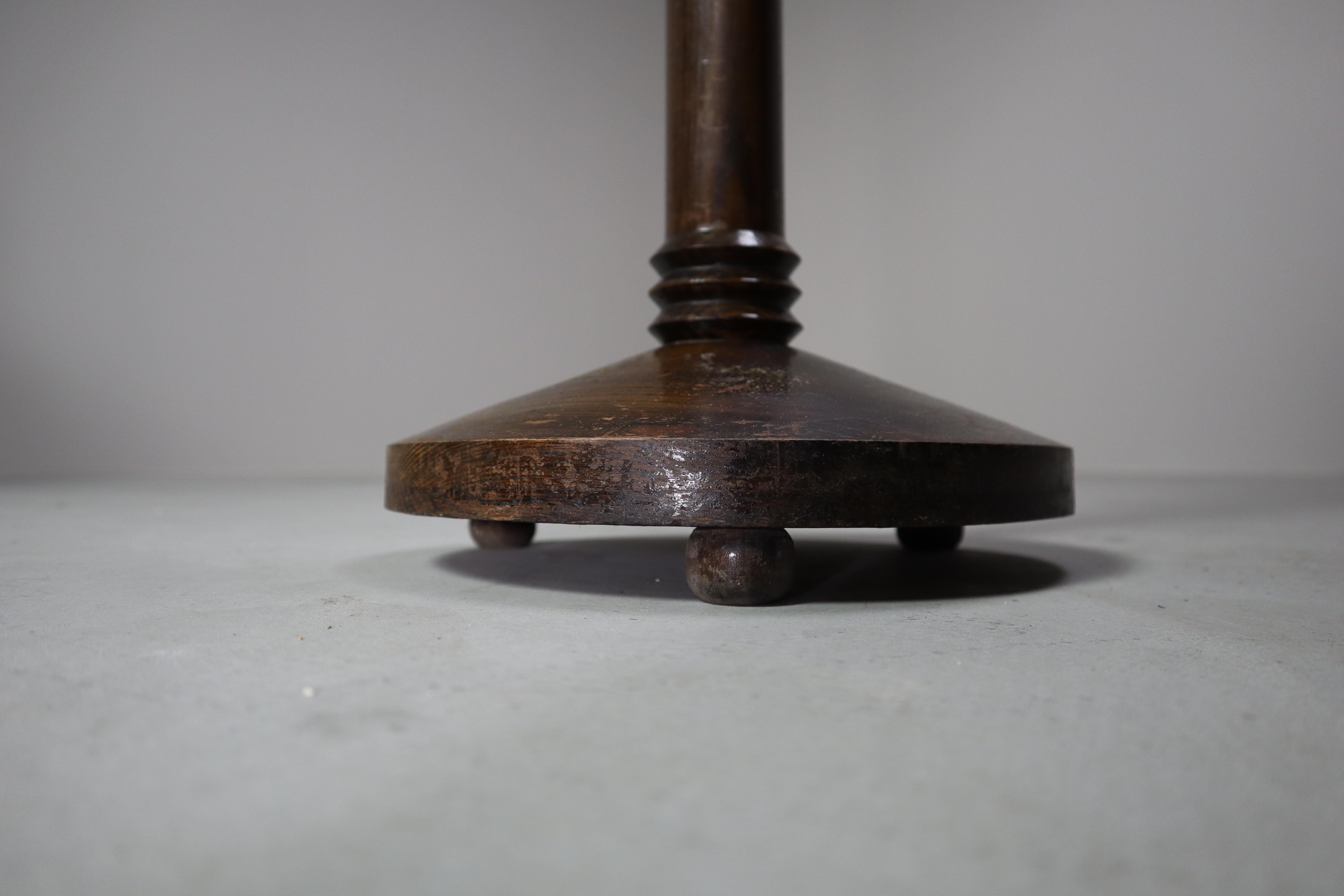 Coppia di portacandele modernisti in legno per chiese, 1945-1960 in vendita 2