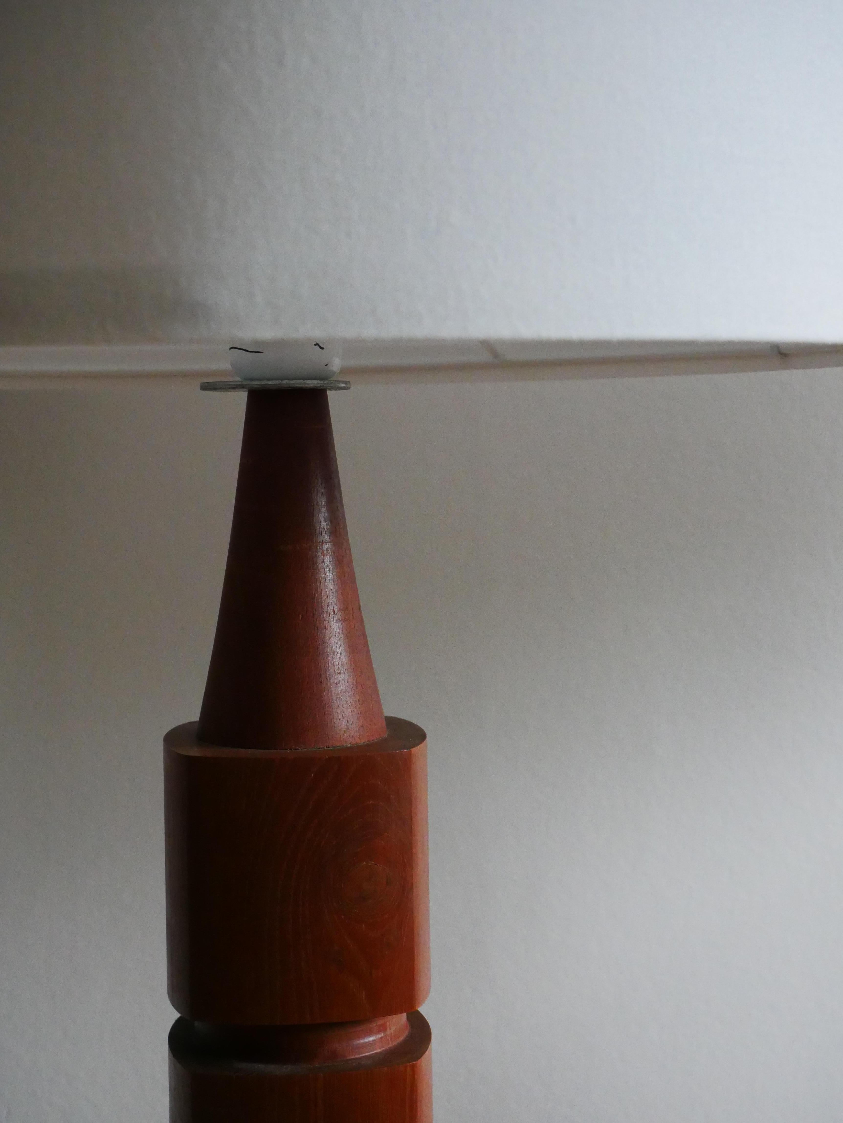 Hand-Crafted A Pair of Möllers Armatur Eskilstuna Floor Lamps 1970 For Sale