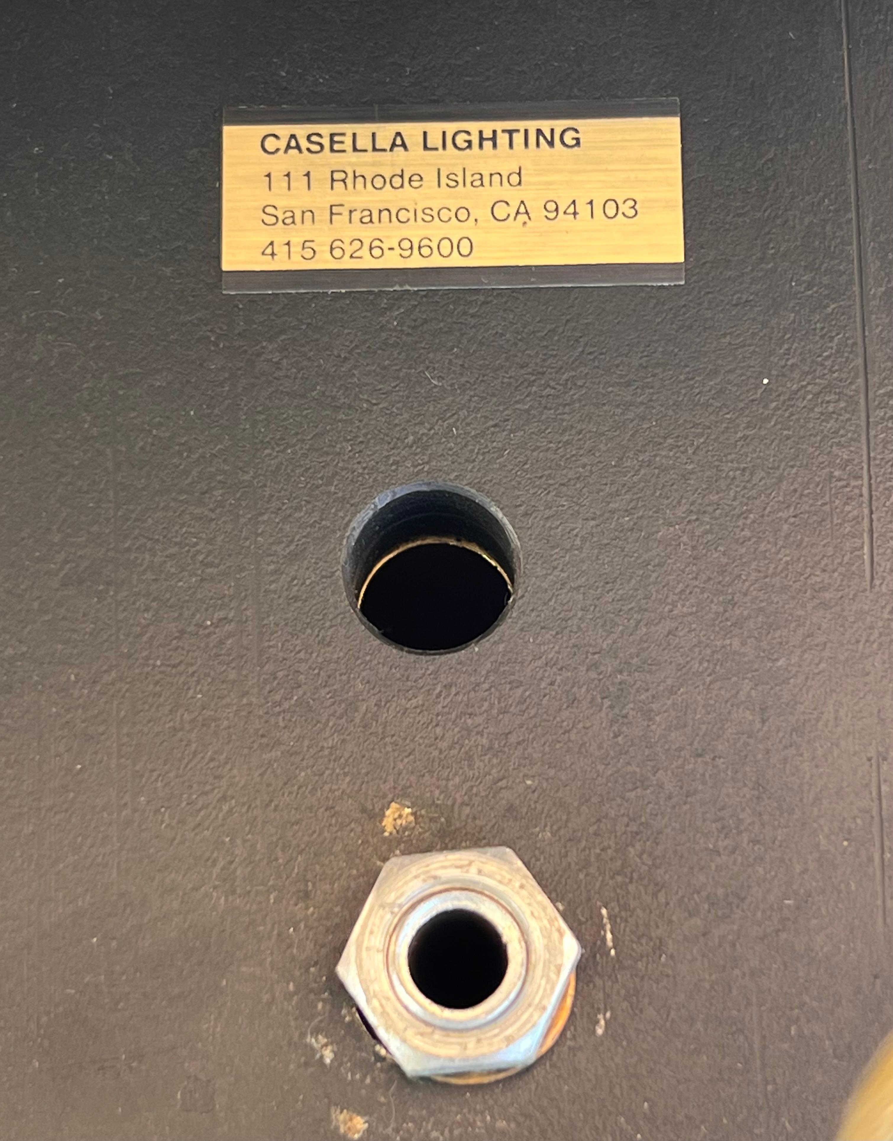 Paire de lampadaires torchères Monolith en laiton de Casella, vers 1980 en vente 12