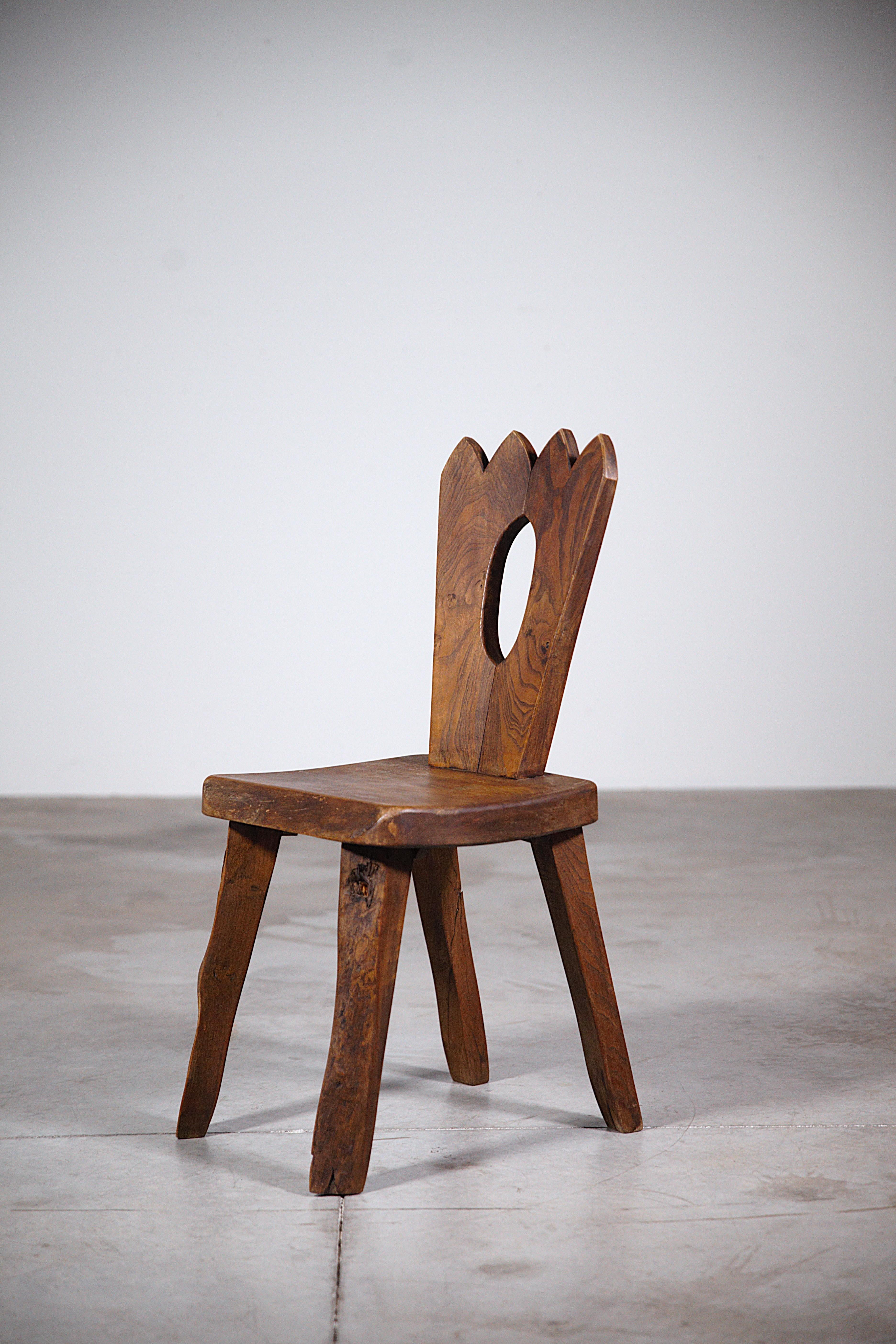 A Pair of Mountain Dining Chairs by Aranjou France 1970's im Angebot 6