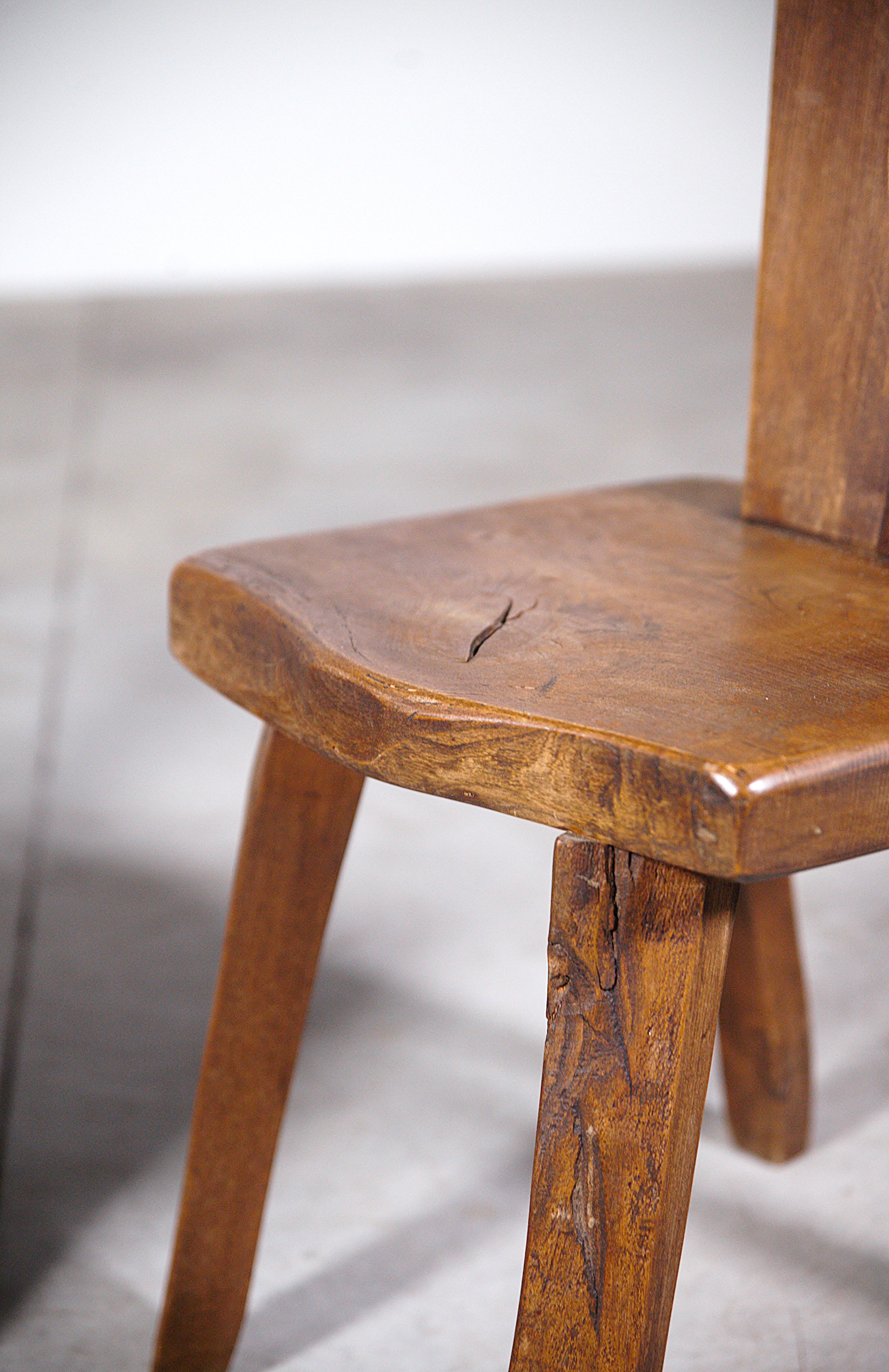 A Pair of Mountain Dining Chairs by Aranjou France 1970's (Ende des 20. Jahrhunderts) im Angebot