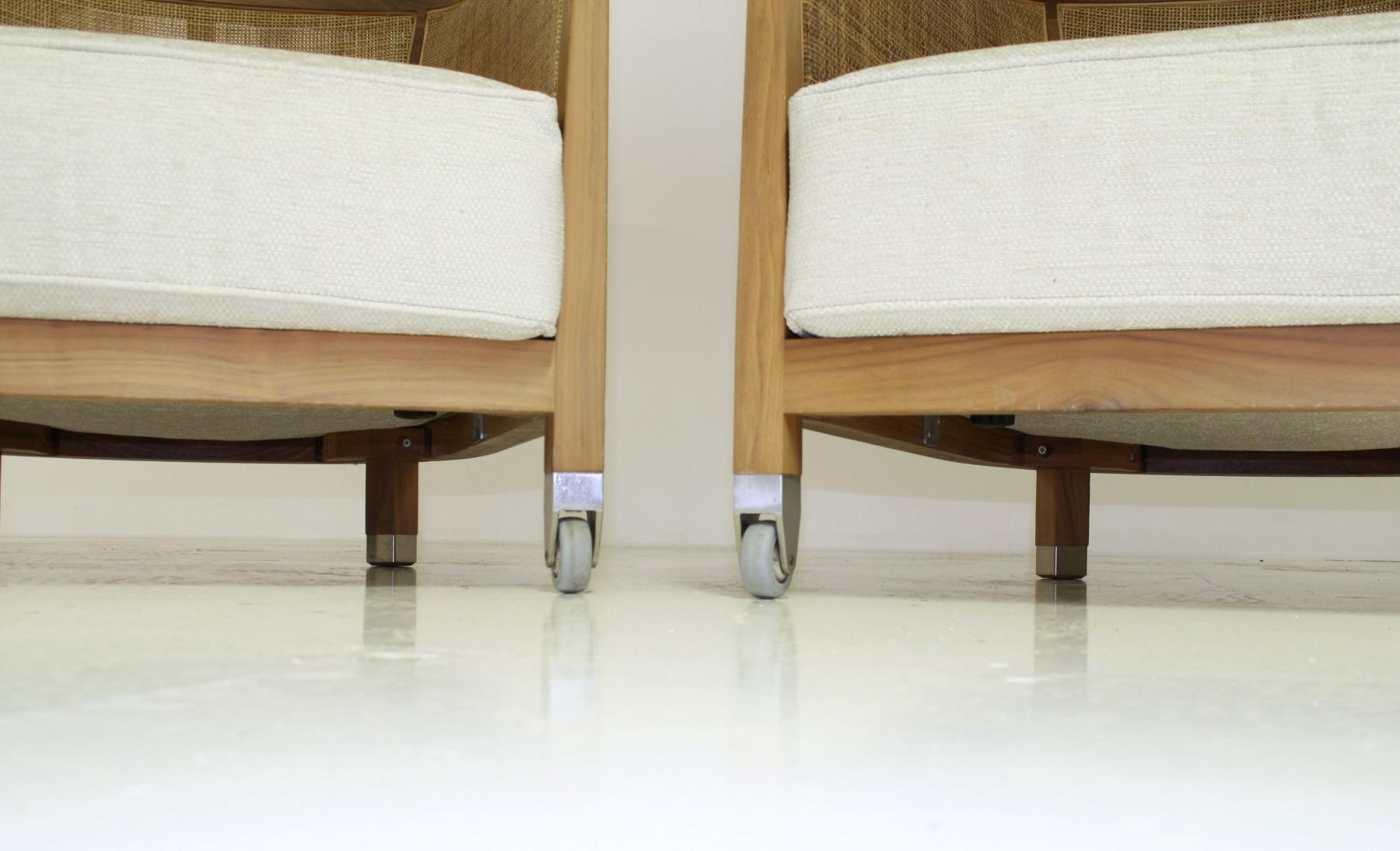 A pair of ‘Mozart’ Woven Rattan Italian Lounge Armchairs By Flexform 7