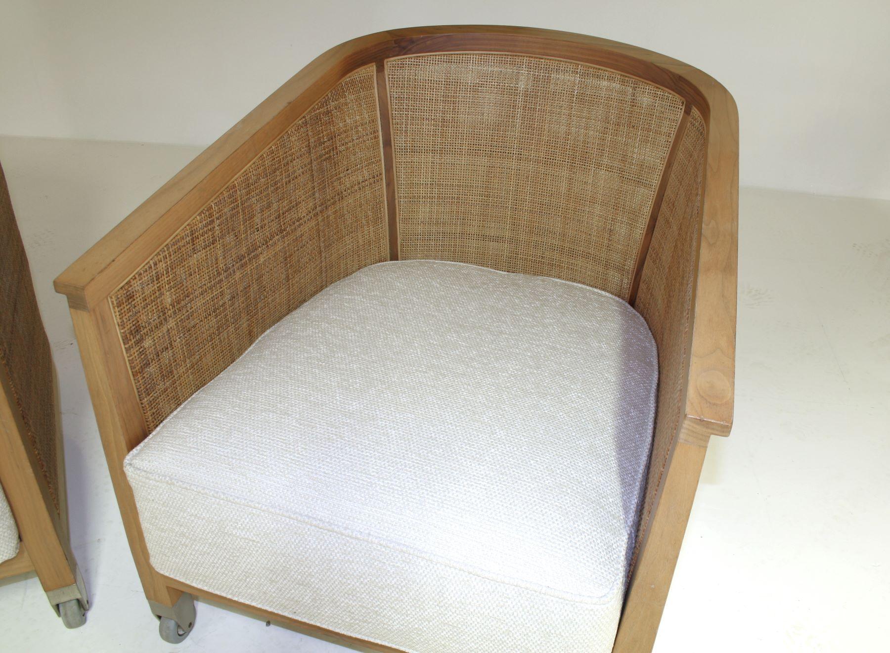 A pair of ‘Mozart’ Woven Rattan Italian Lounge Armchairs By Flexform 11